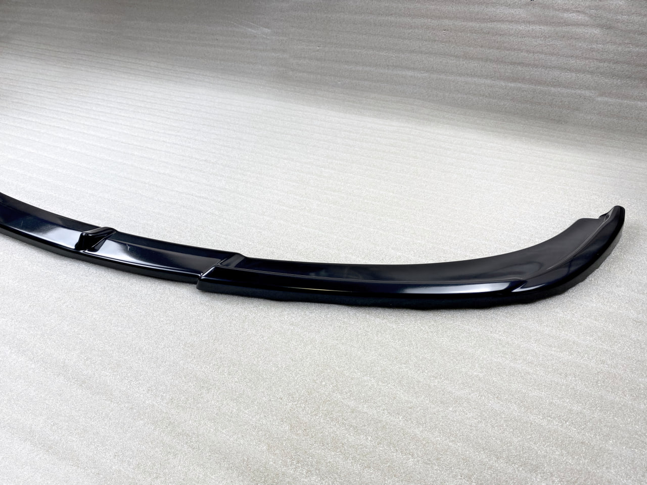 картинка Сплиттер переднего бампера BMW 7 F01 F02 M-Pack v1 vonard customs 