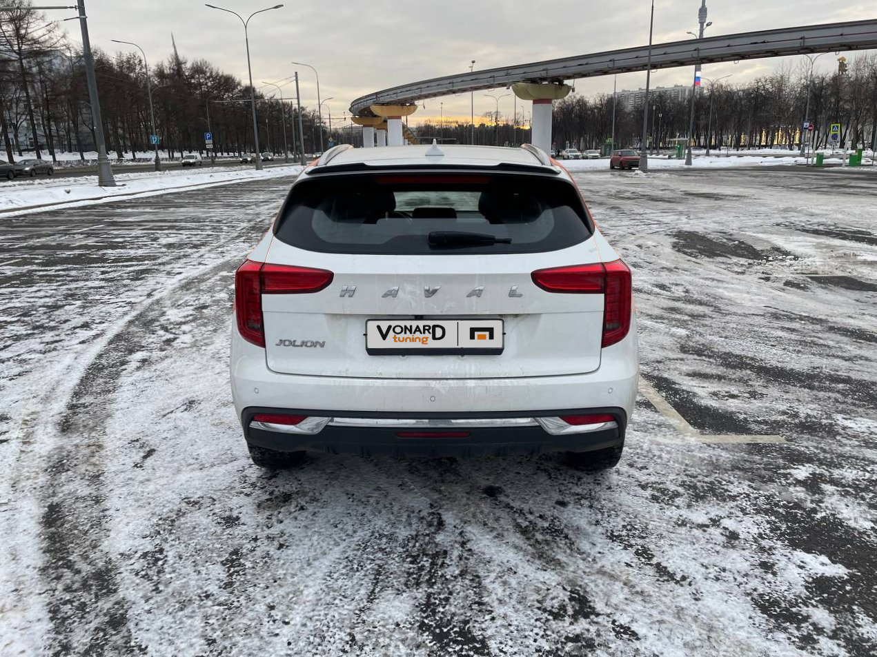 картинка Спойлер лезвие крышки багажника (верхний) Haval Jolion 1 vonard customs 