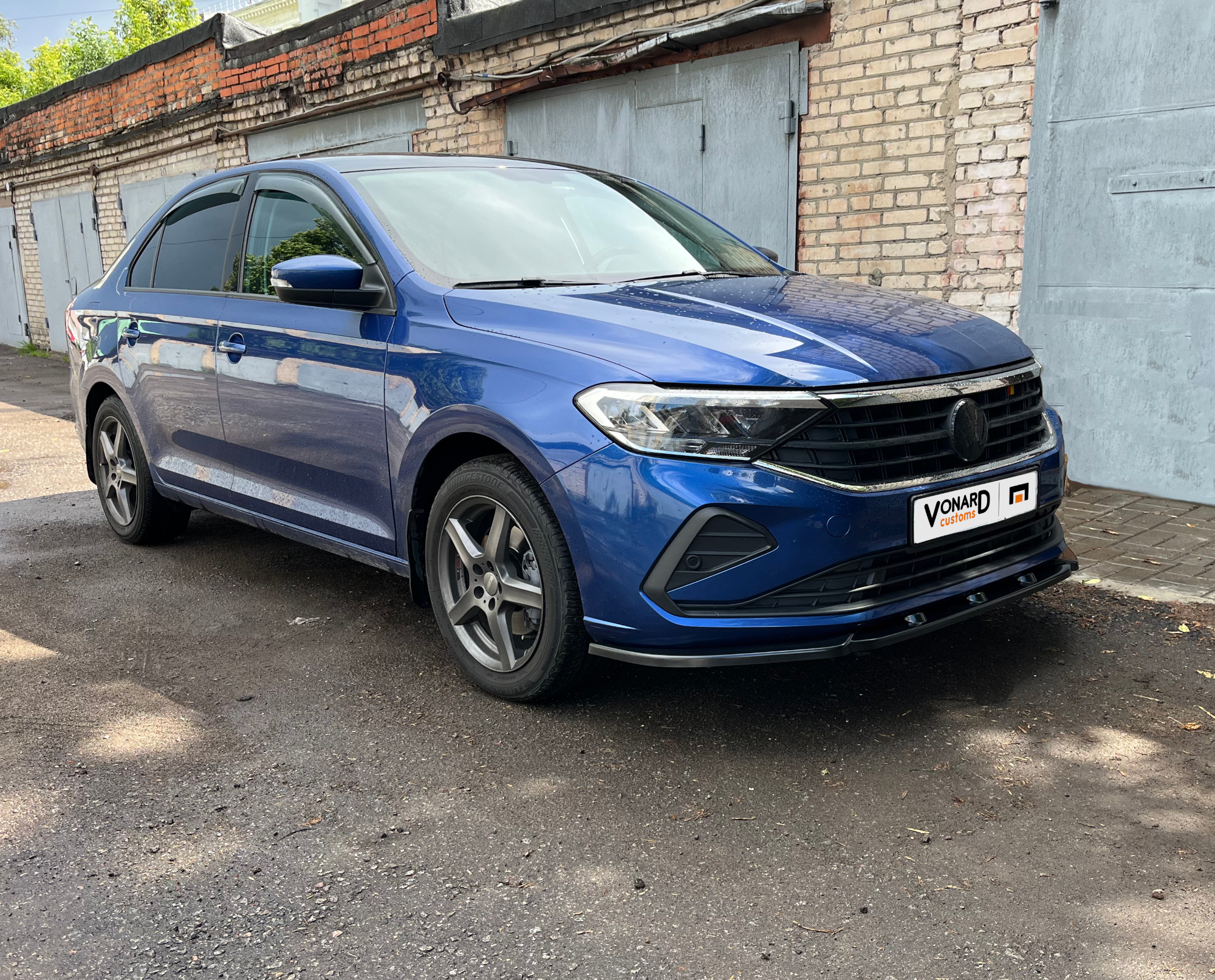 картинка Сплиттер переднего бампера VW Polo 6 liftback (узкий) - под покраску vonard customs 