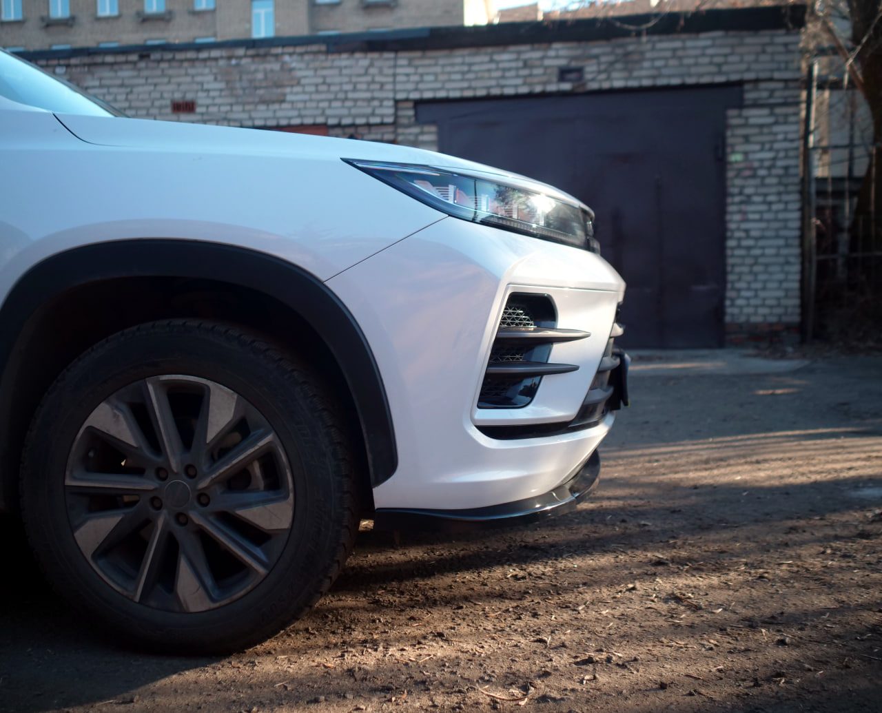 картинка Сплиттер переднего бампера EXEED LX 1 vonard customs 