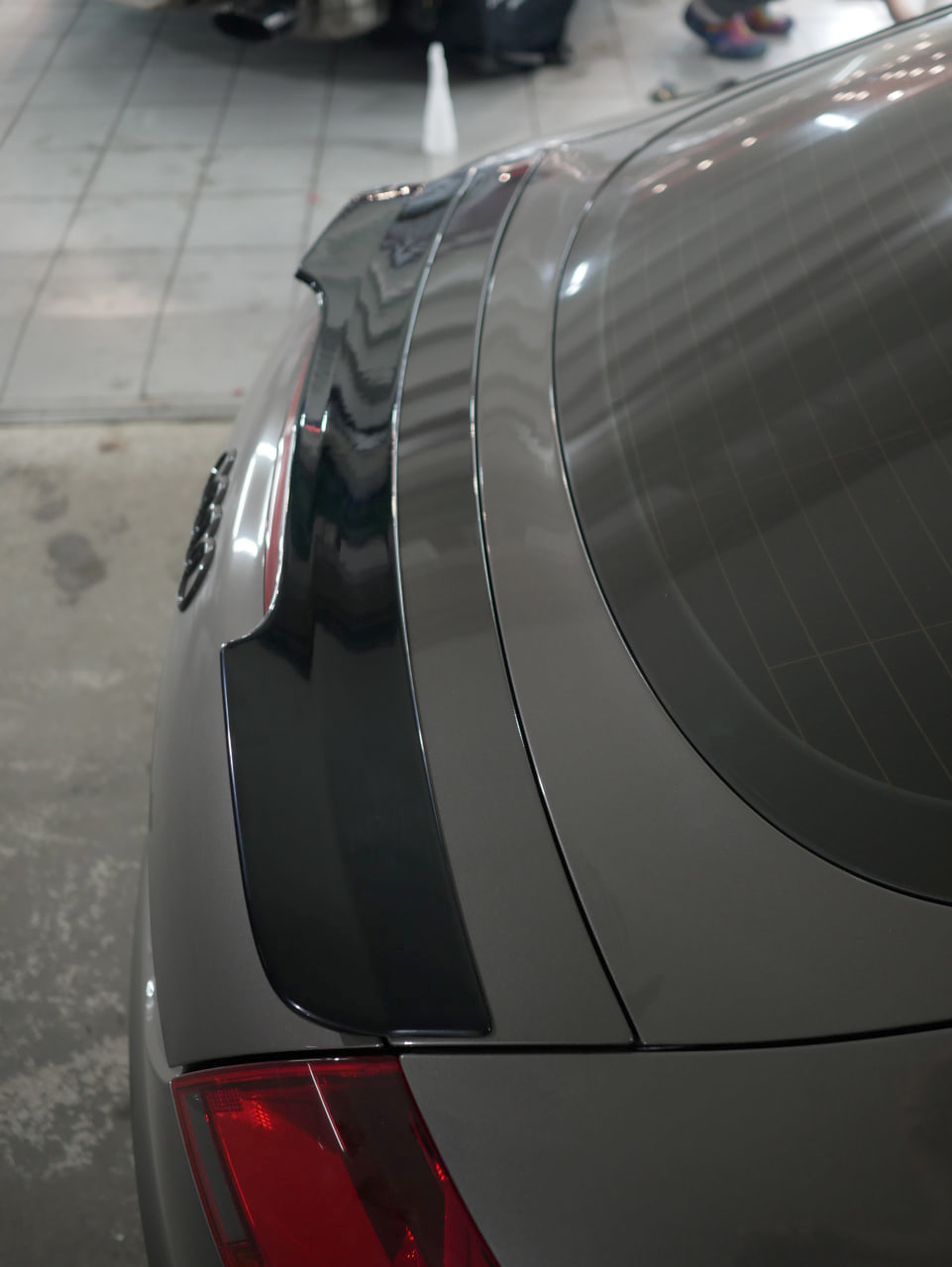 картинка Спойлер лезвие крышки багажника Audi TT 2 8J vonard customs 