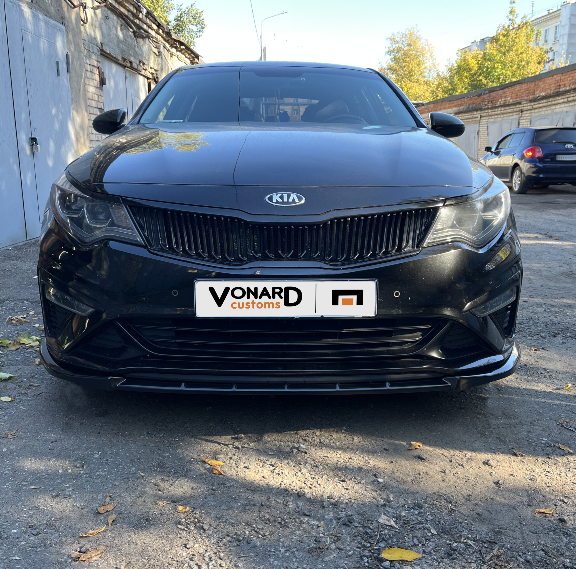 картинка Сплиттер переднего бампера Kia Optima 4 FL - чёрный глянец vonard customs 