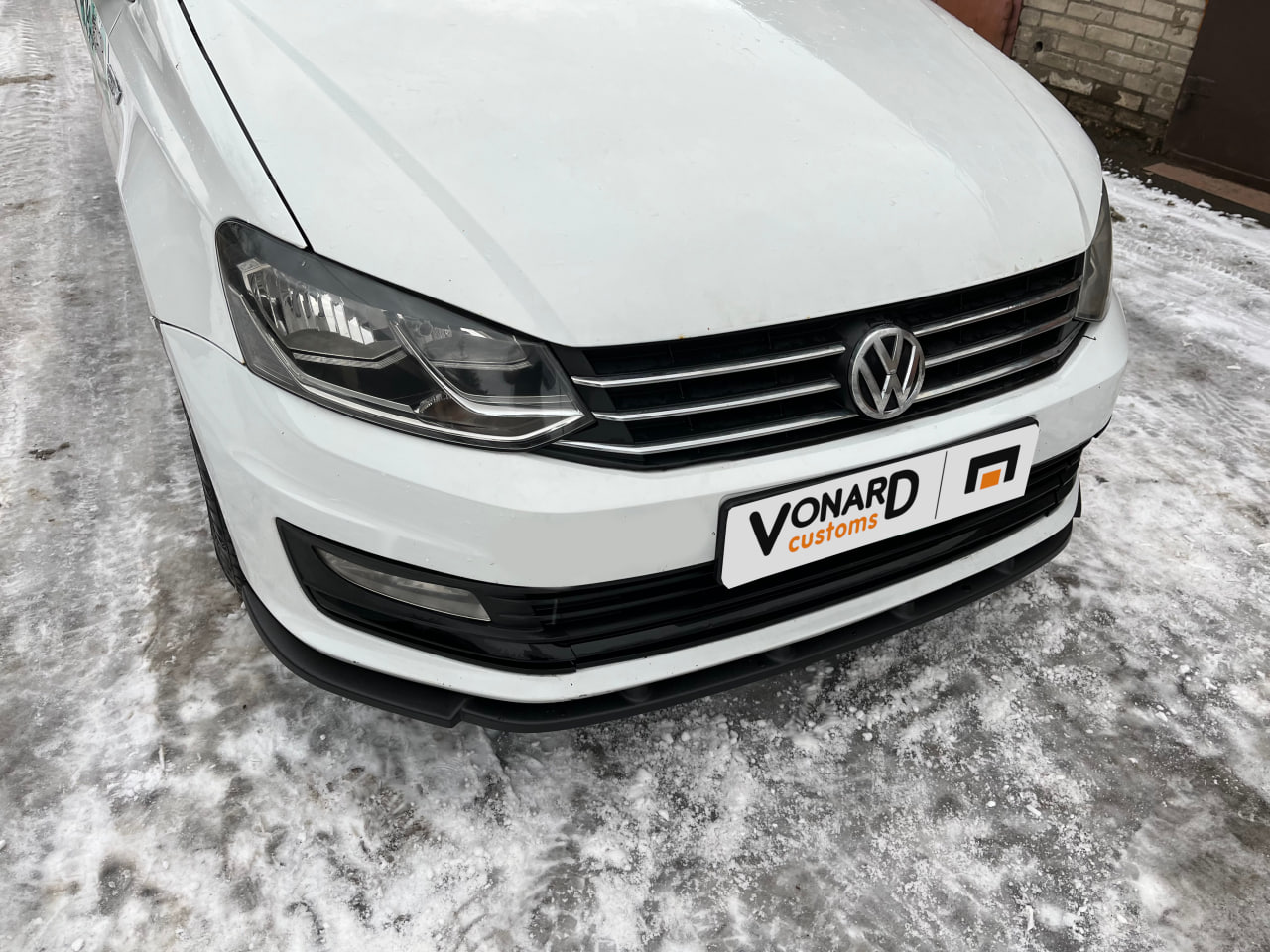 картинка Сплиттер переднего бампера VW Polo 5 рест. седан - текстура vonard customs 