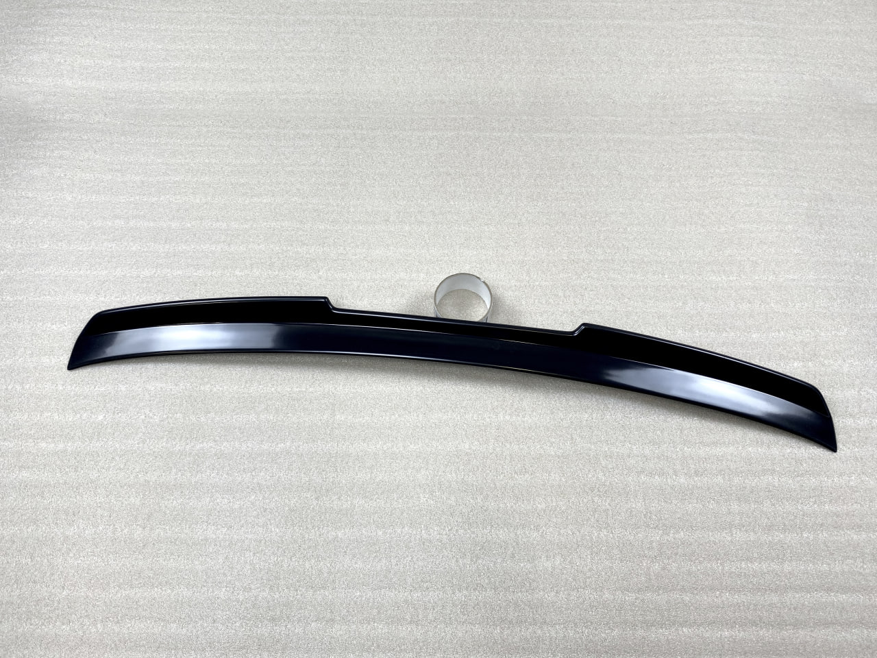 картинка Спойлер лезвие крышки багажника VW Tiguan 2 (короткий) - под покраску vonard customs 