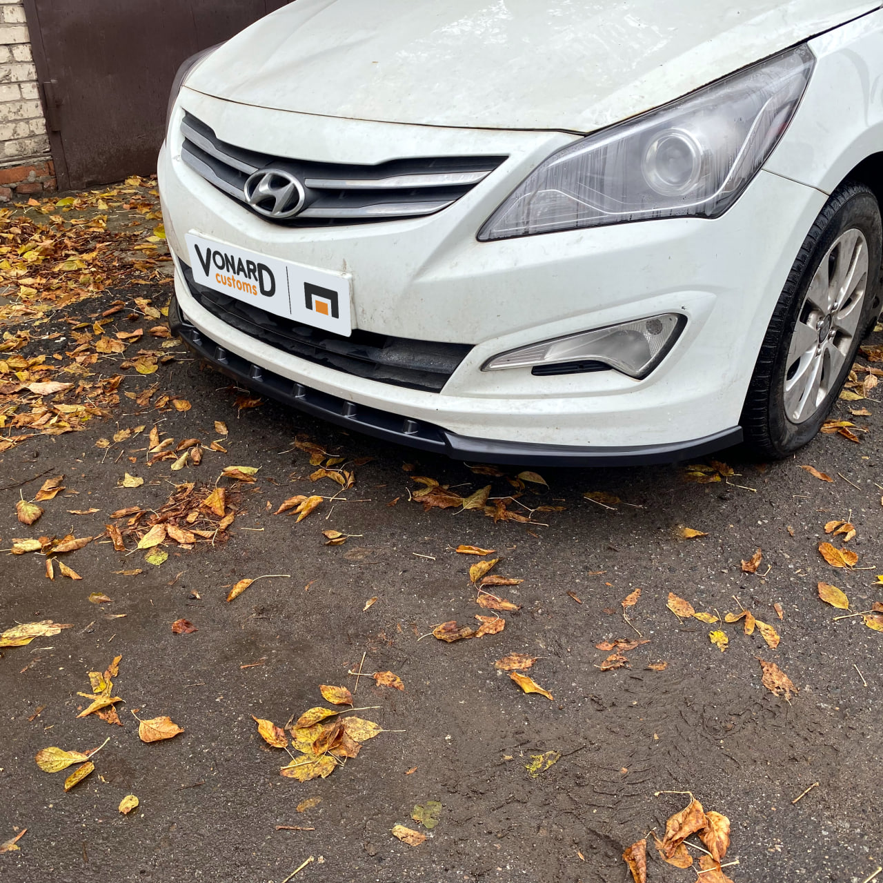 картинка Сплиттер переднего бампера Hyundai Solaris 1 рест. vonard customs 