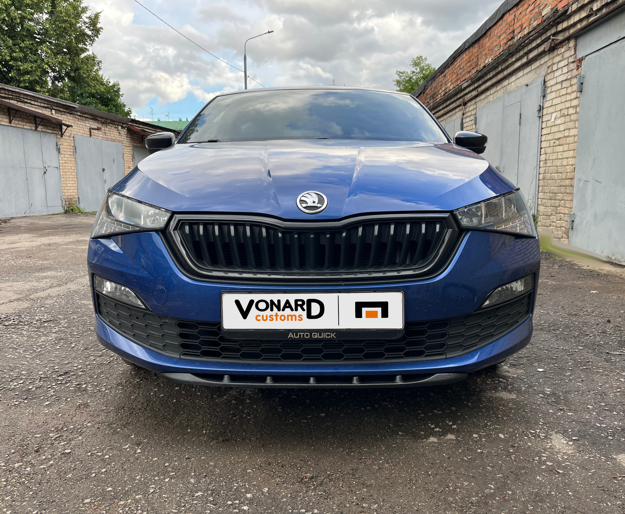 картинка Сплиттер (короткий) переднего бампера Skoda Rapid 2 - текстура vonard customs 