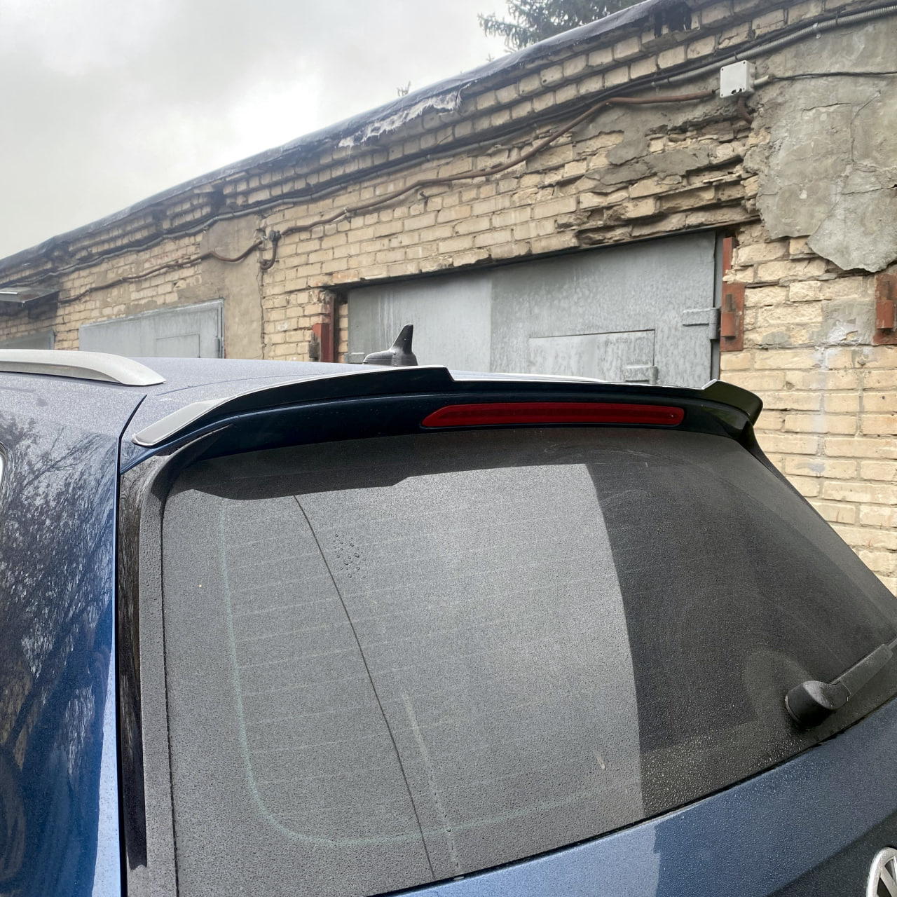 картинка Спойлер лезвие крышки багажника VW Passat B8 универсал vonard customs 