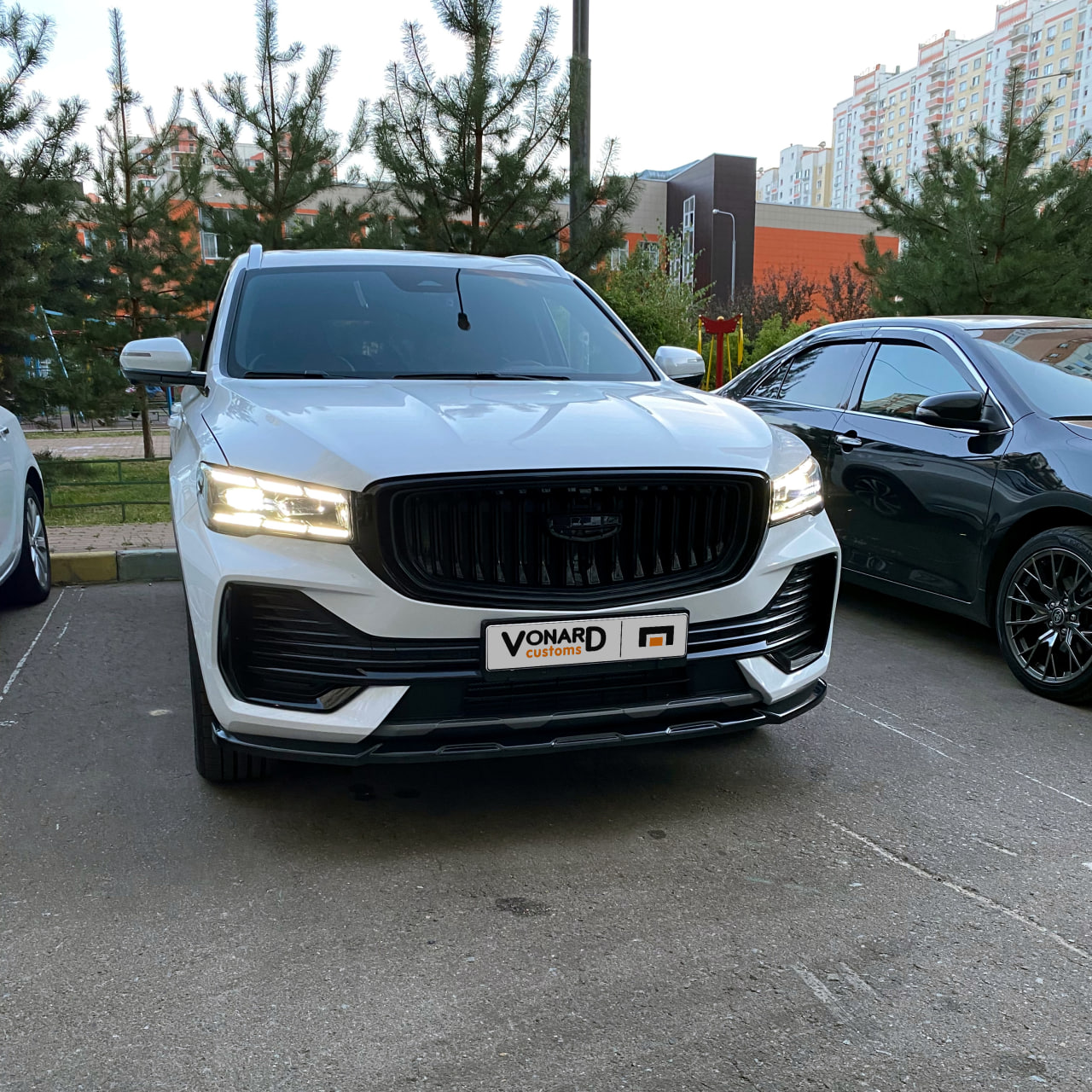 картинка Сплиттер переднего бампера Geely Monjaro 1 - под покраску vonard customs 