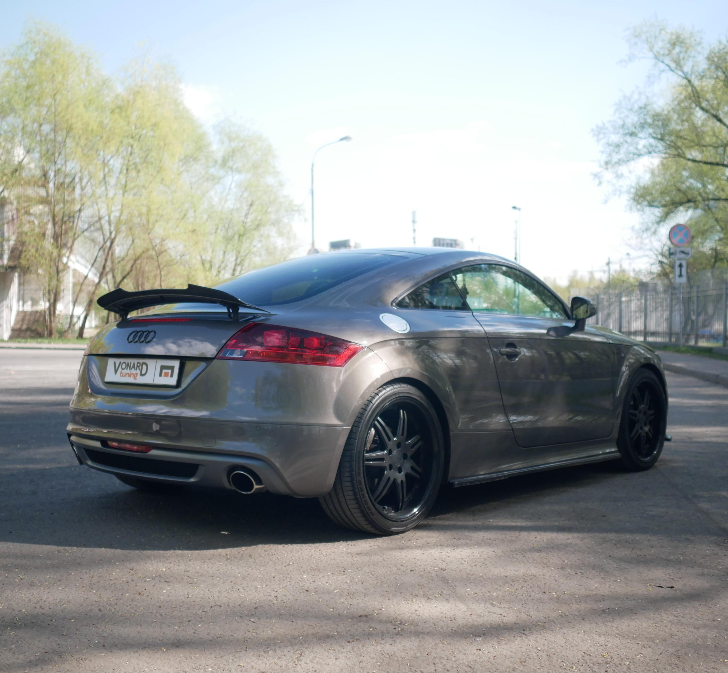 картинка Спойлер лезвие крышки багажника Audi TT 2 8J vonard customs 