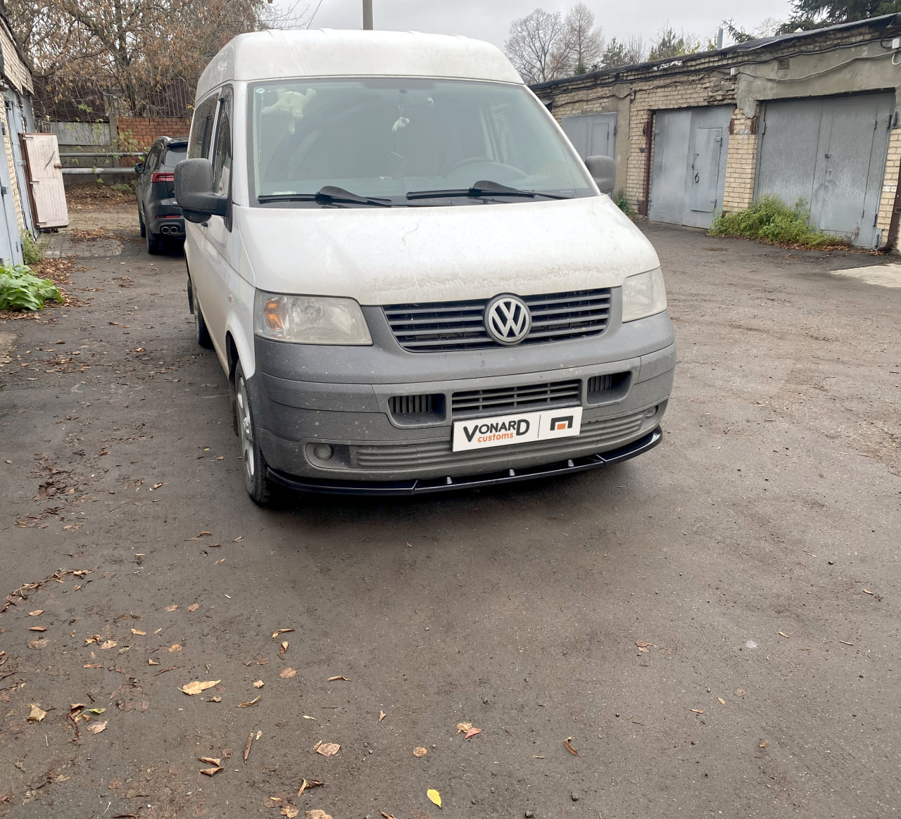 картинка Сплиттер переднего бампера VW T5 Transporter - под покраску vonard customs 