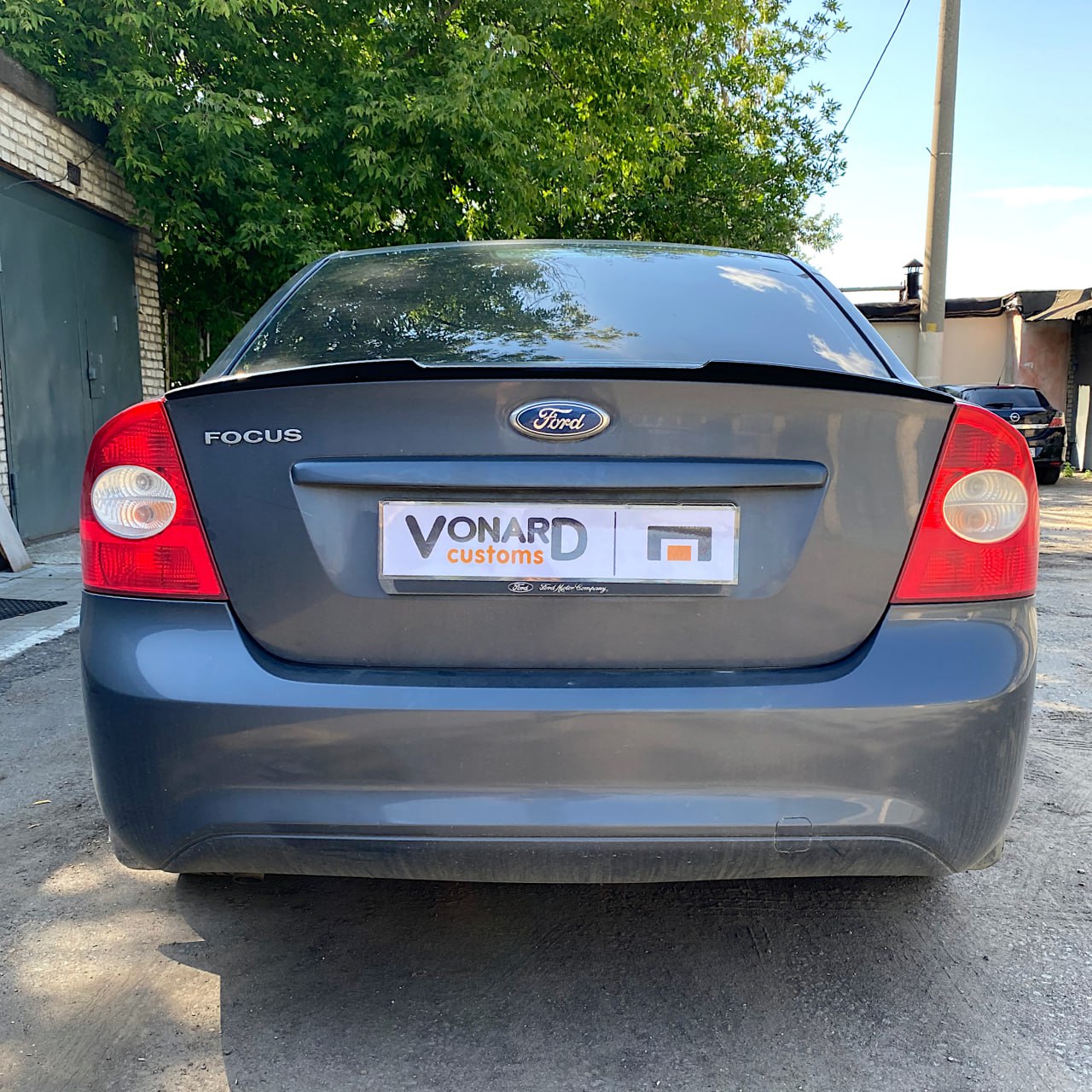 картинка Спойлер лезвие крышки багажника Ford Focus 2 седан vonard customs 