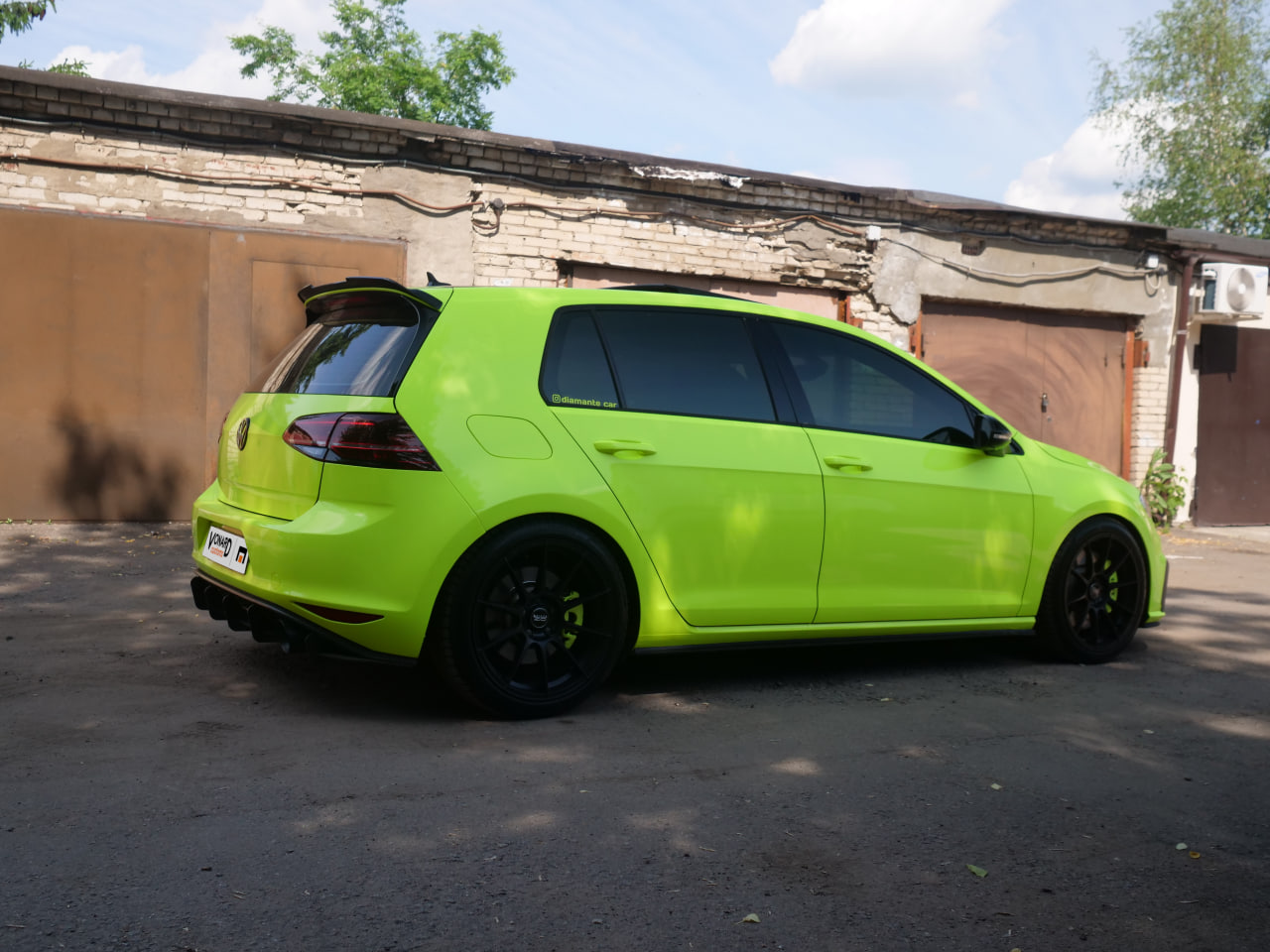 картинка Спойлер лезвие крышки багажника VW Golf 7 R (GTI, R-line) vonard customs 