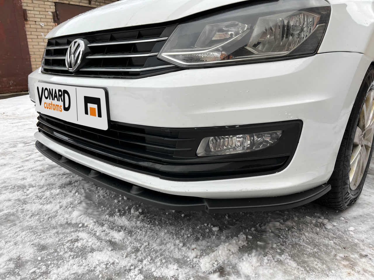 картинка Сплиттер переднего бампера VW Polo 5 рест. седан - текстура vonard customs 