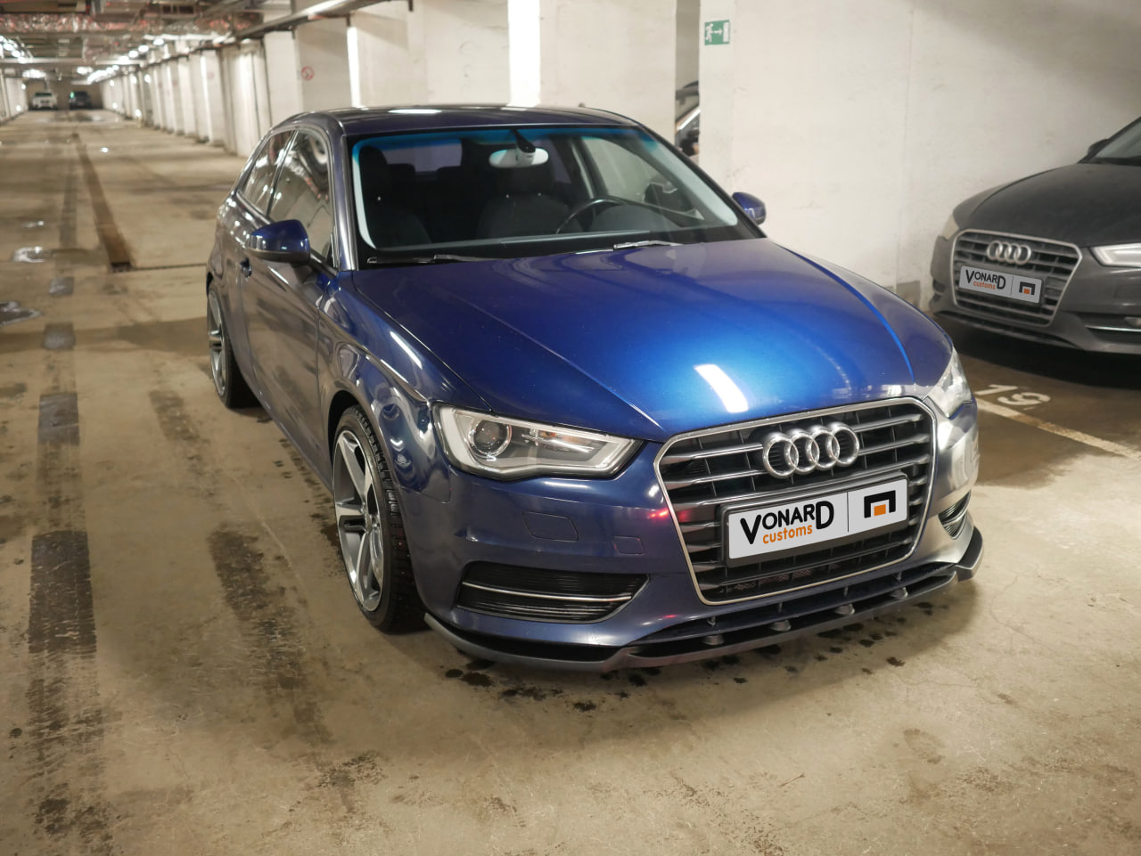 картинка Сплиттер переднего бампера Audi A3 8V - текстура vonard customs 