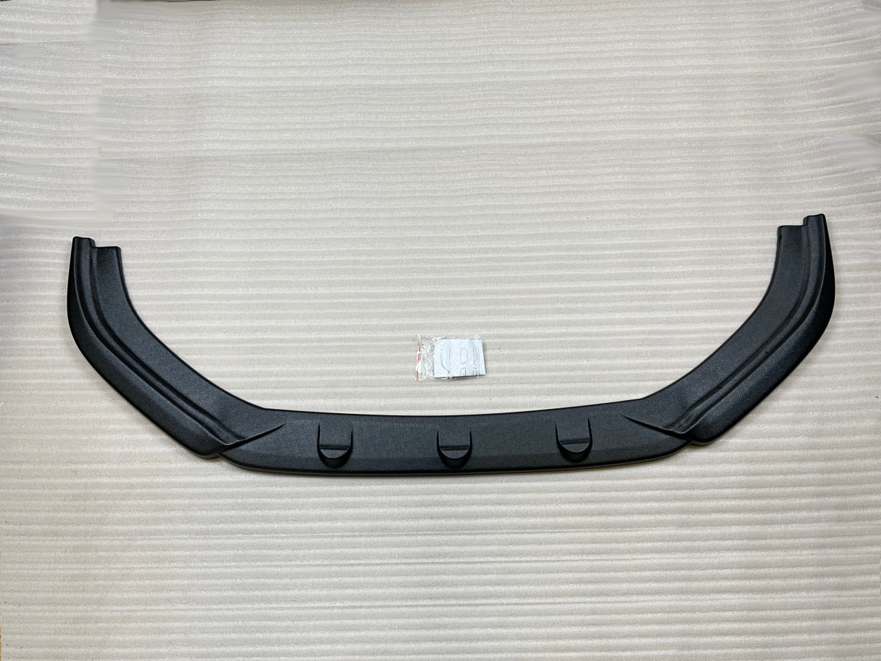 картинка Сплиттер переднего бампера VW Polo 6 (узкий) - текстура vonard customs 