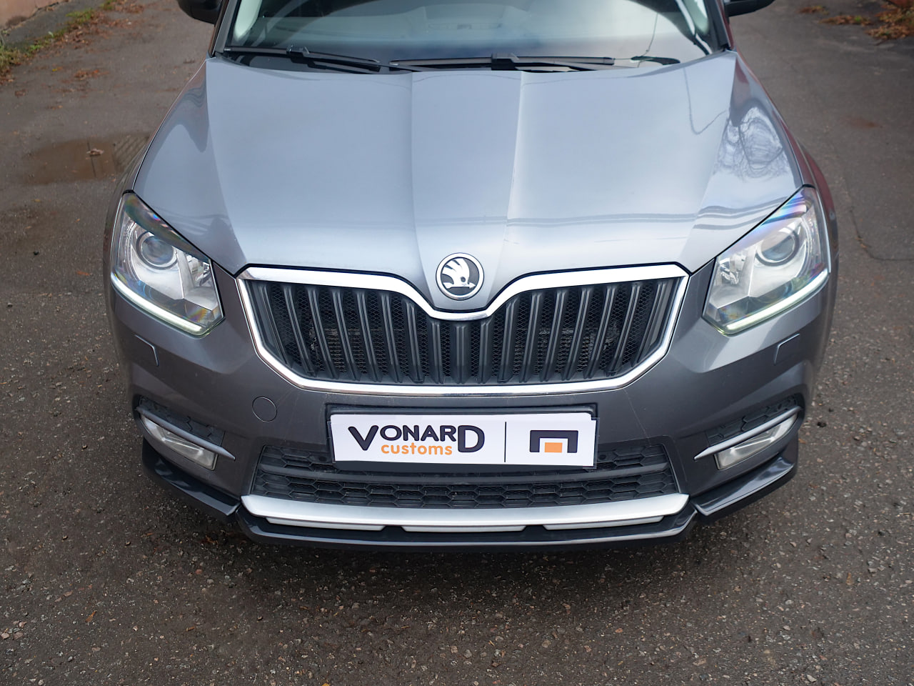 картинка Сплиттер переднего бампера Skoda Yeti 1 рест. - текстура vonard customs 