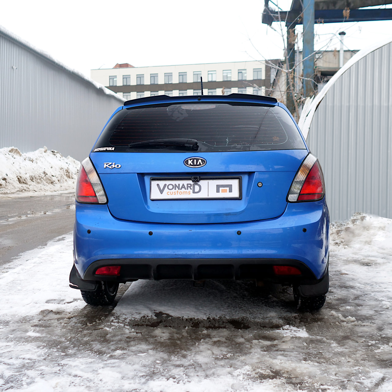 картинка Спойлер лезвие крышки багажника Kia Rio 2 хэтчбек vonard customs 