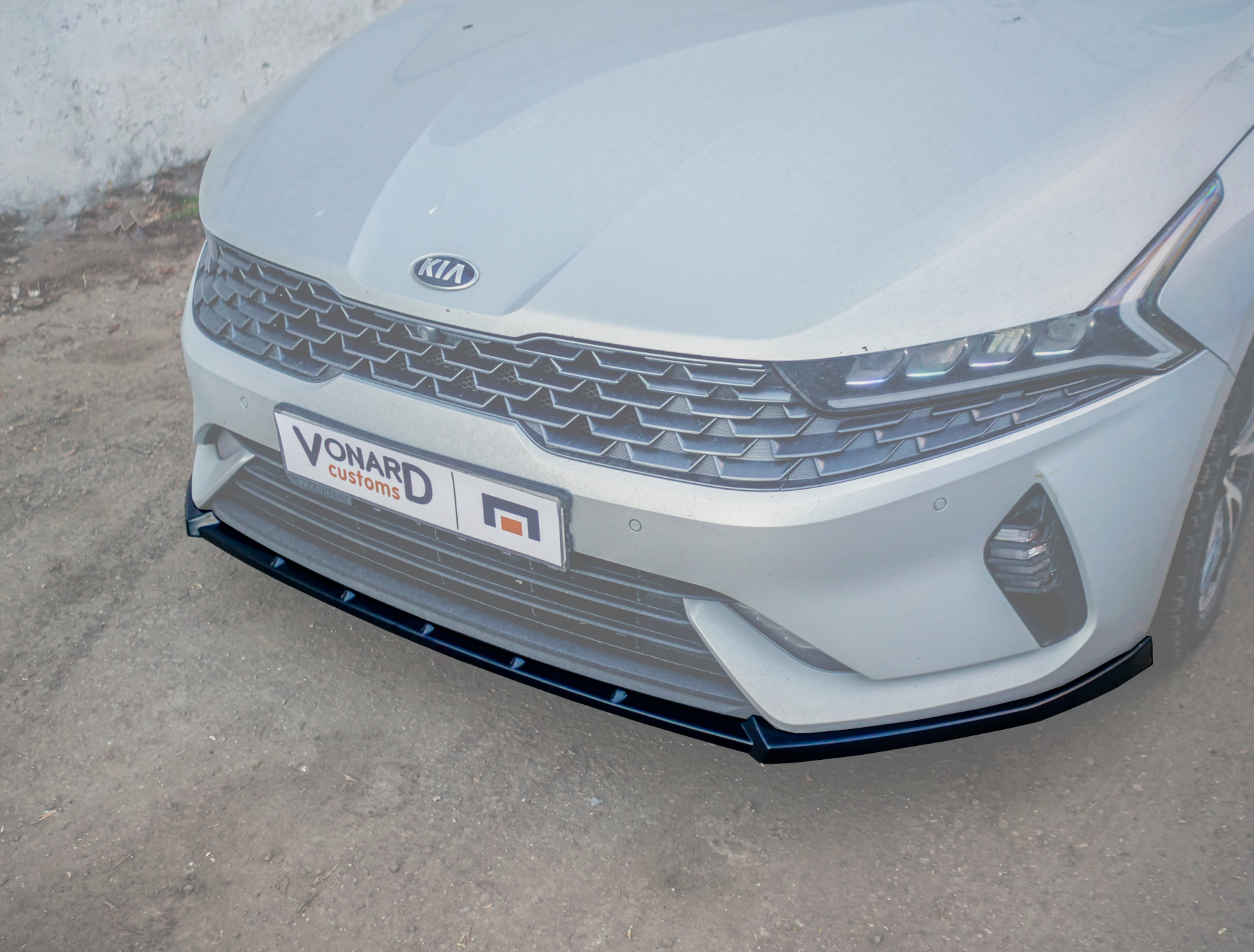 картинка Сплиттер переднего бампера KIA K5 3 V2 - черный металлик vonard customs 