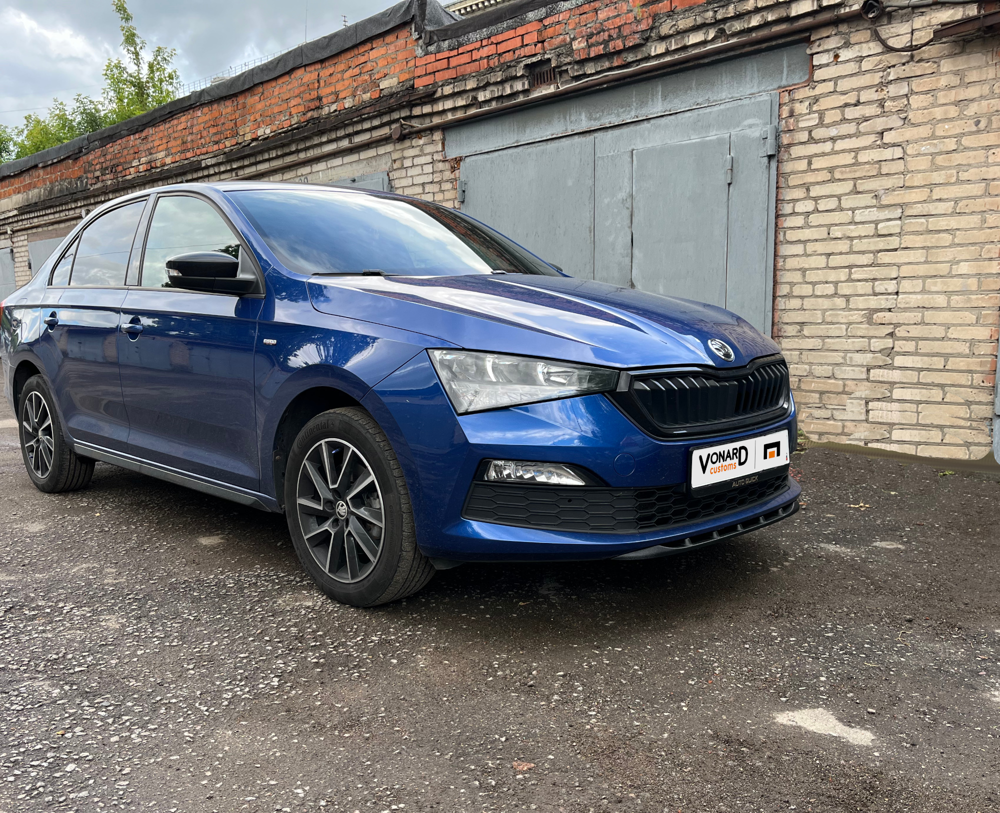 картинка Сплиттер (короткий) переднего бампера Skoda Rapid 2 - текстура vonard customs 