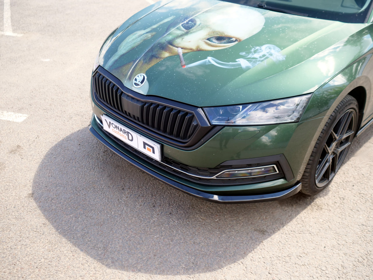 картинка Сплиттер переднего бампера Skoda Octavia 4 A8 V3 (прилегающий) - под покраску vonard customs 