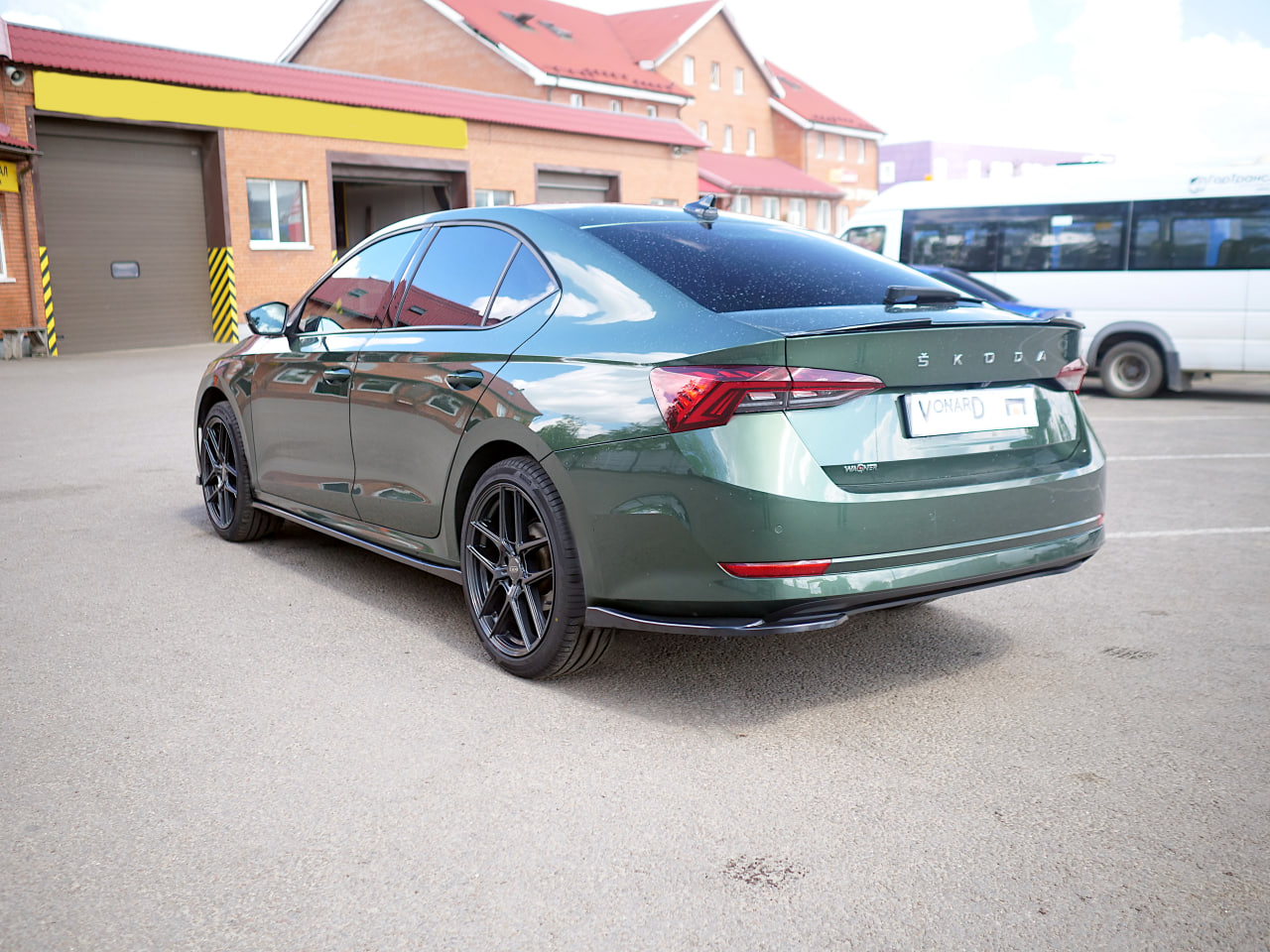 картинка Сплиттеры заднего бампера Skoda Octavia 4 A8 vonard customs 