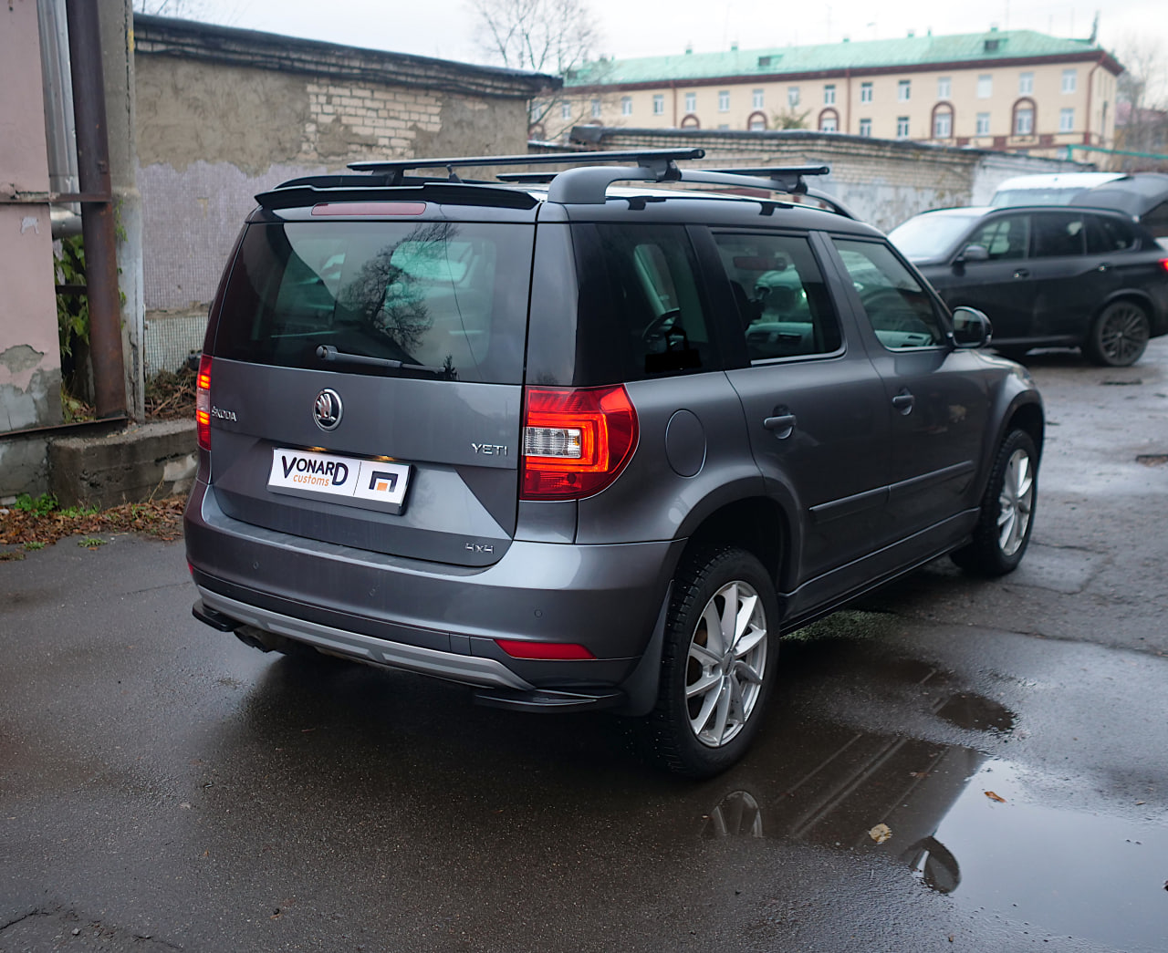 картинка Сплиттеры заднего бампера Skoda Yeti 1 V2 - текстурный vonard customs 
