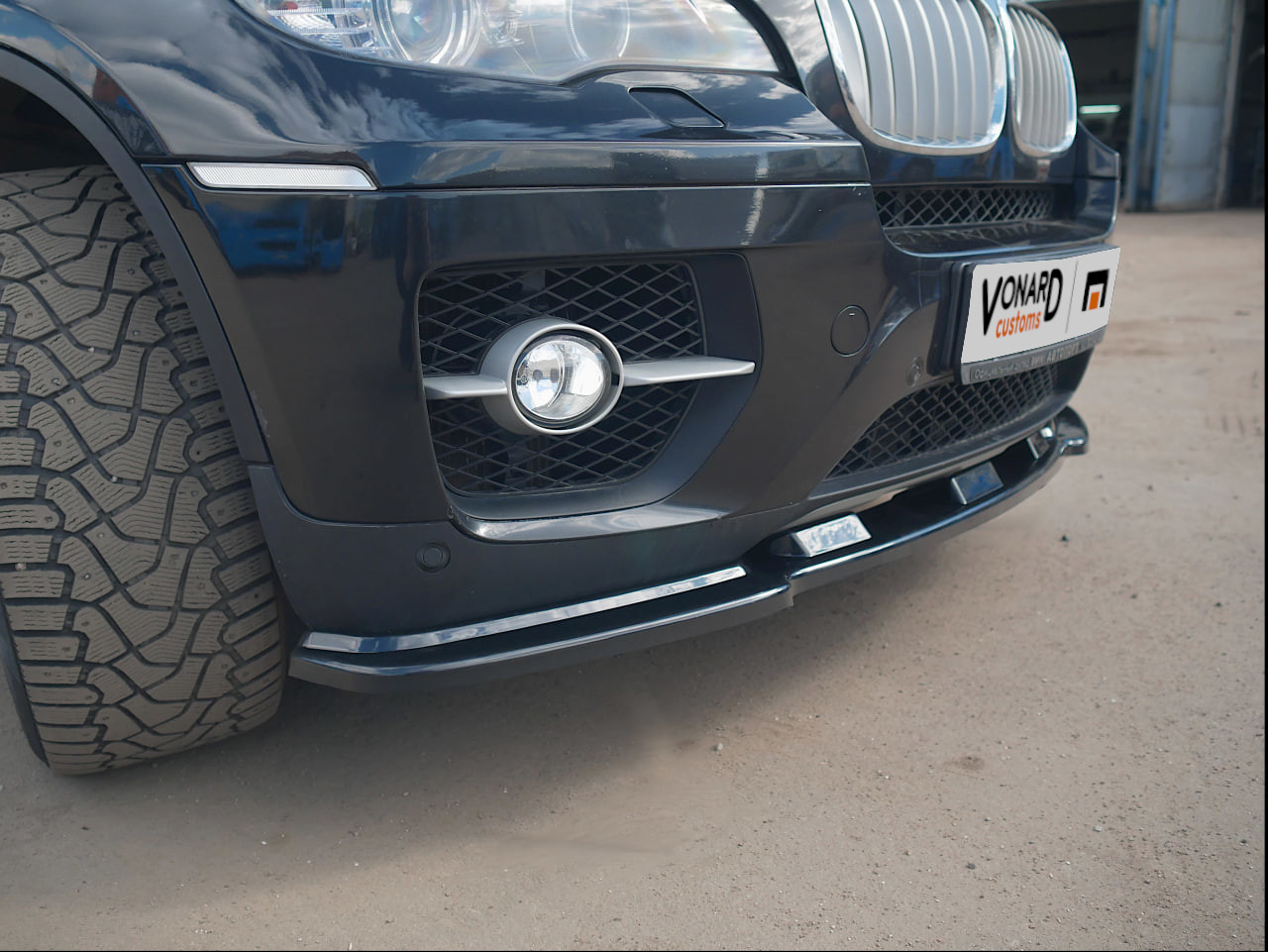 картинка Сплиттер переднего бампера BMW X6 E71 - под покраску vonard customs 
