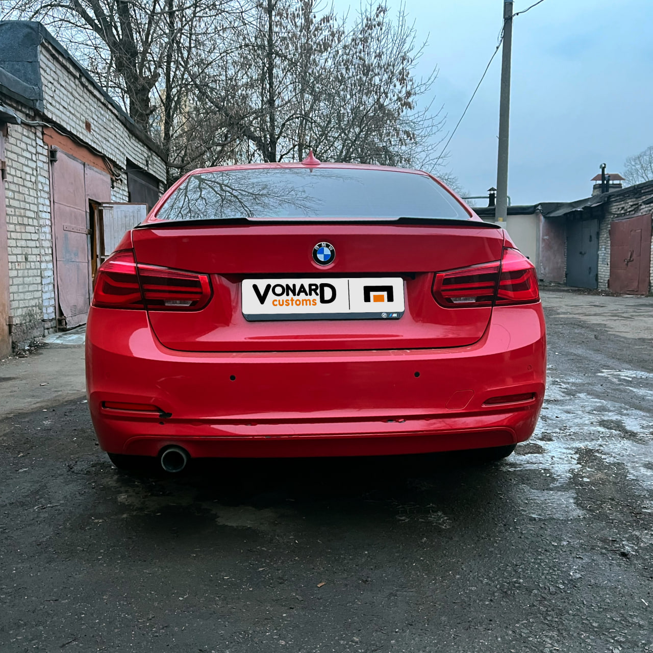 картинка Спойлер лезвие крышки багажника BMW 3 F30 vonard customs 
