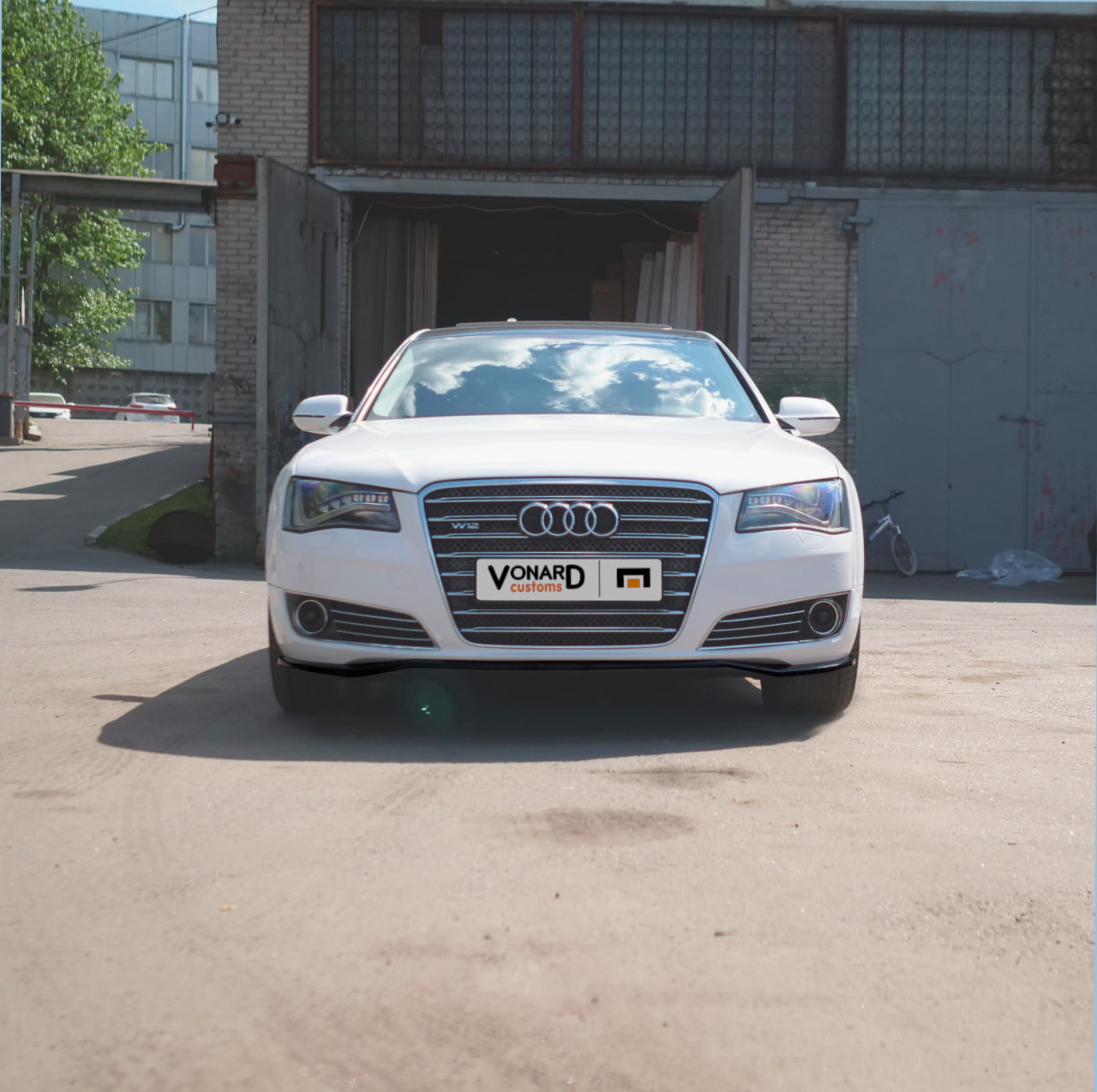 картинка Сплиттер переднего бампера Audi A8 D4 дорест. vonard customs 