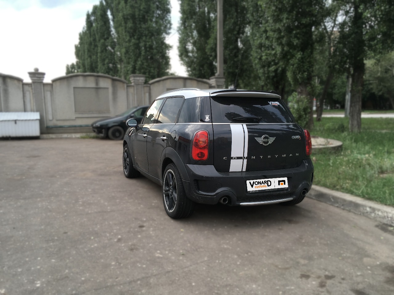 картинка Спойлер лезвие крышки багажника MINI R60 Countryman S - под покраску vonard customs 