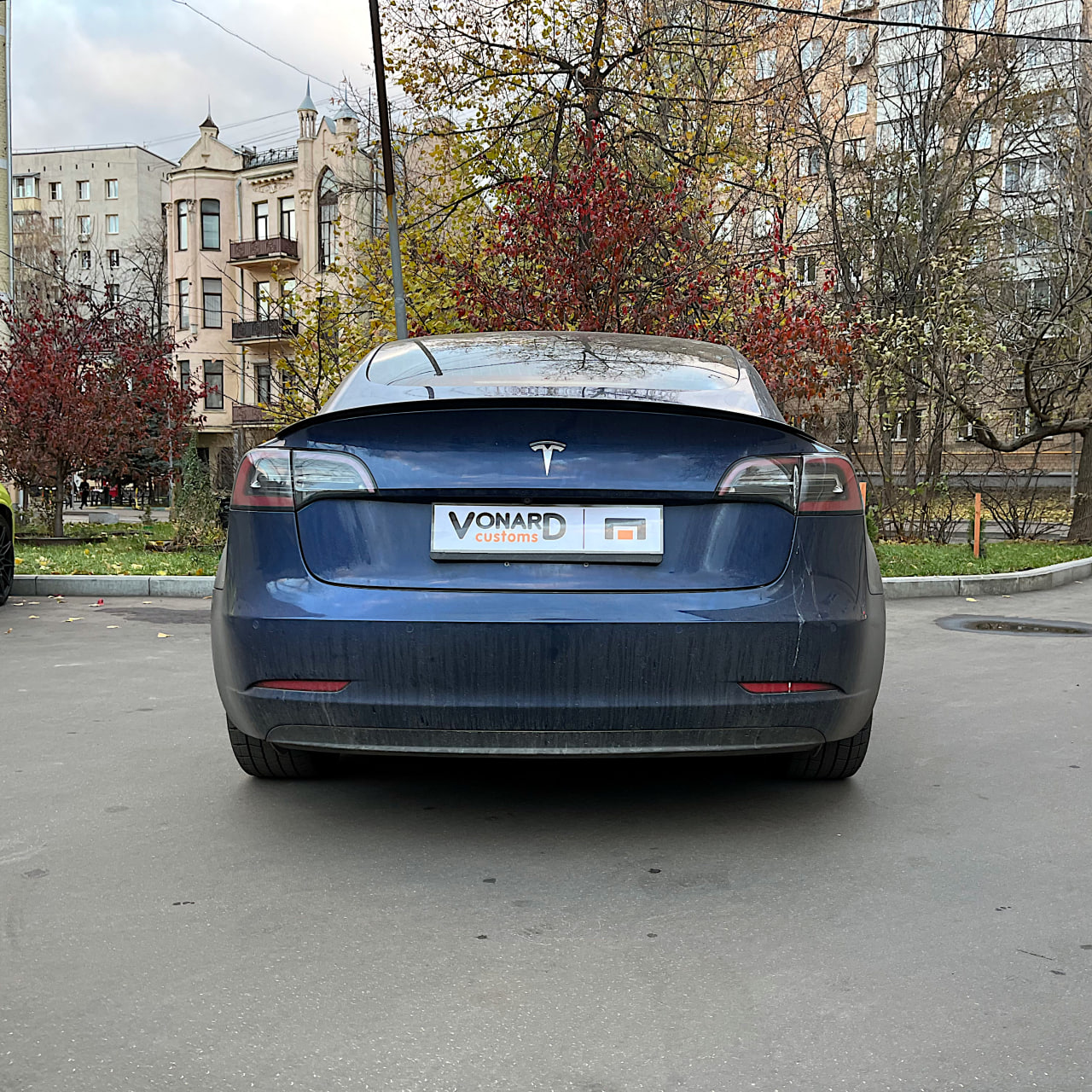 картинка Спойлер лезвие крышки багажника Tesla Model 3 (без выемки) - под покраску vonard customs 