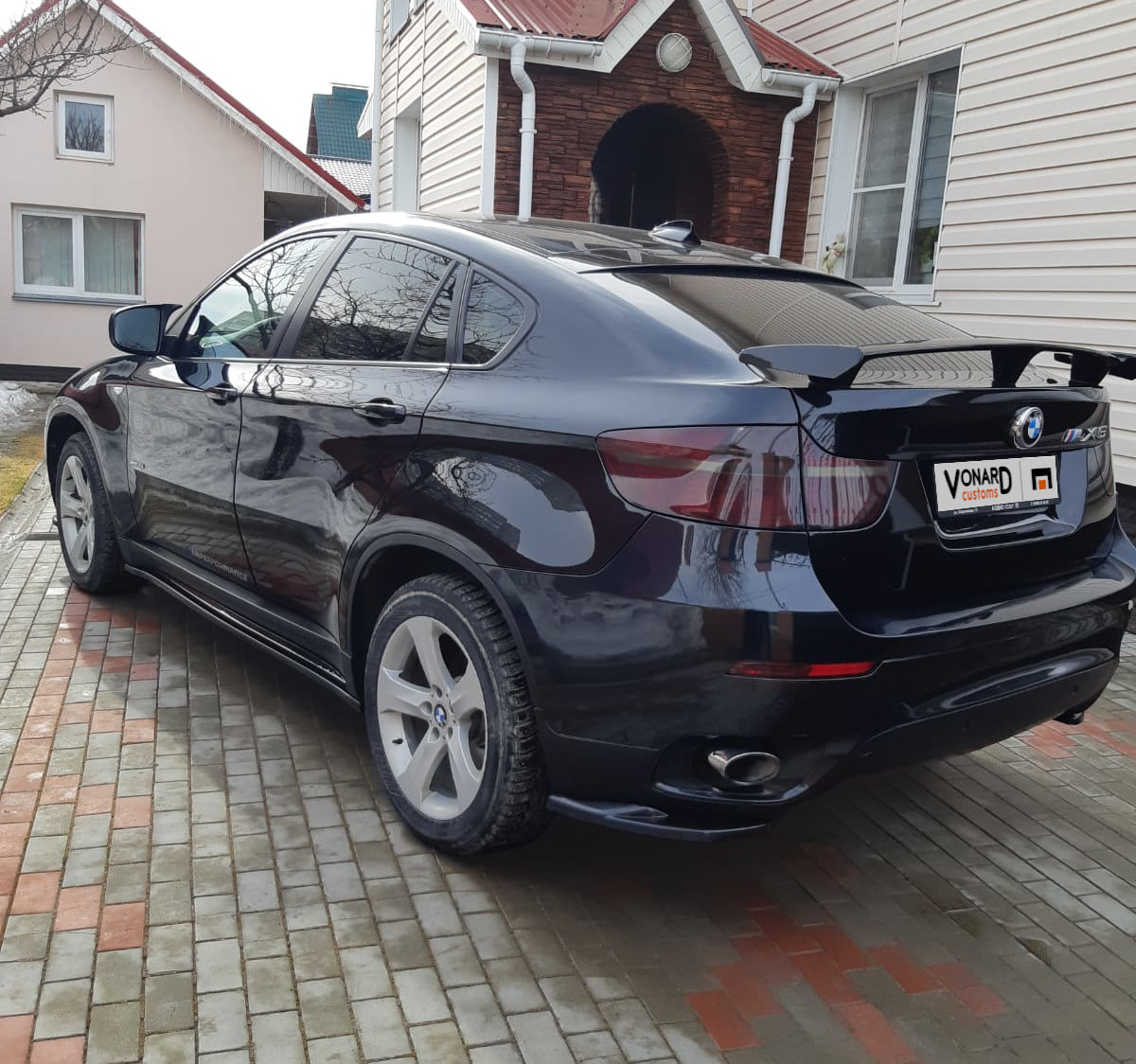 картинка Лезвия под пороги BMW X6 E71 - под покраску vonard customs 