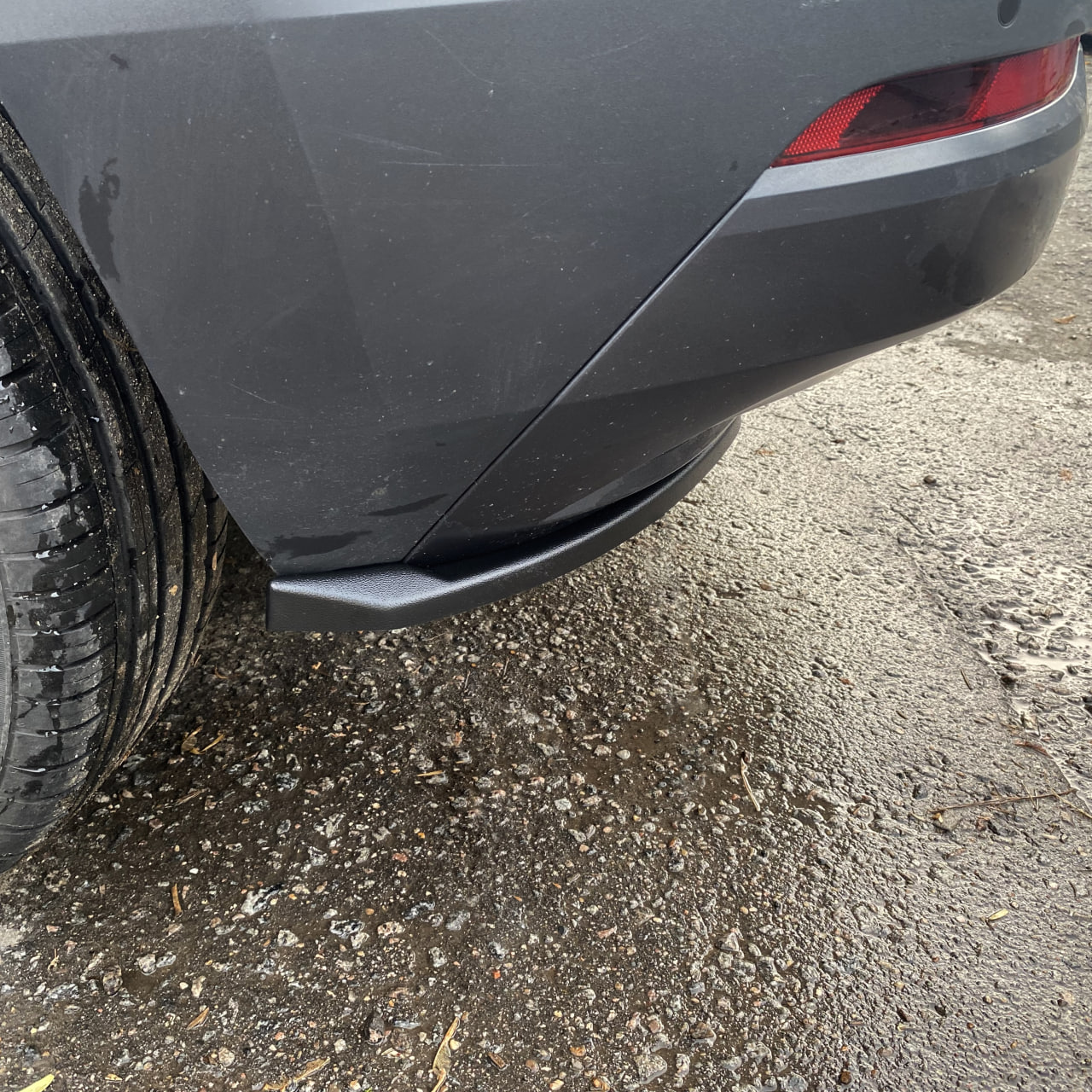 картинка Сплиттеры заднего бампера Skoda Karoq 1 vonard customs 