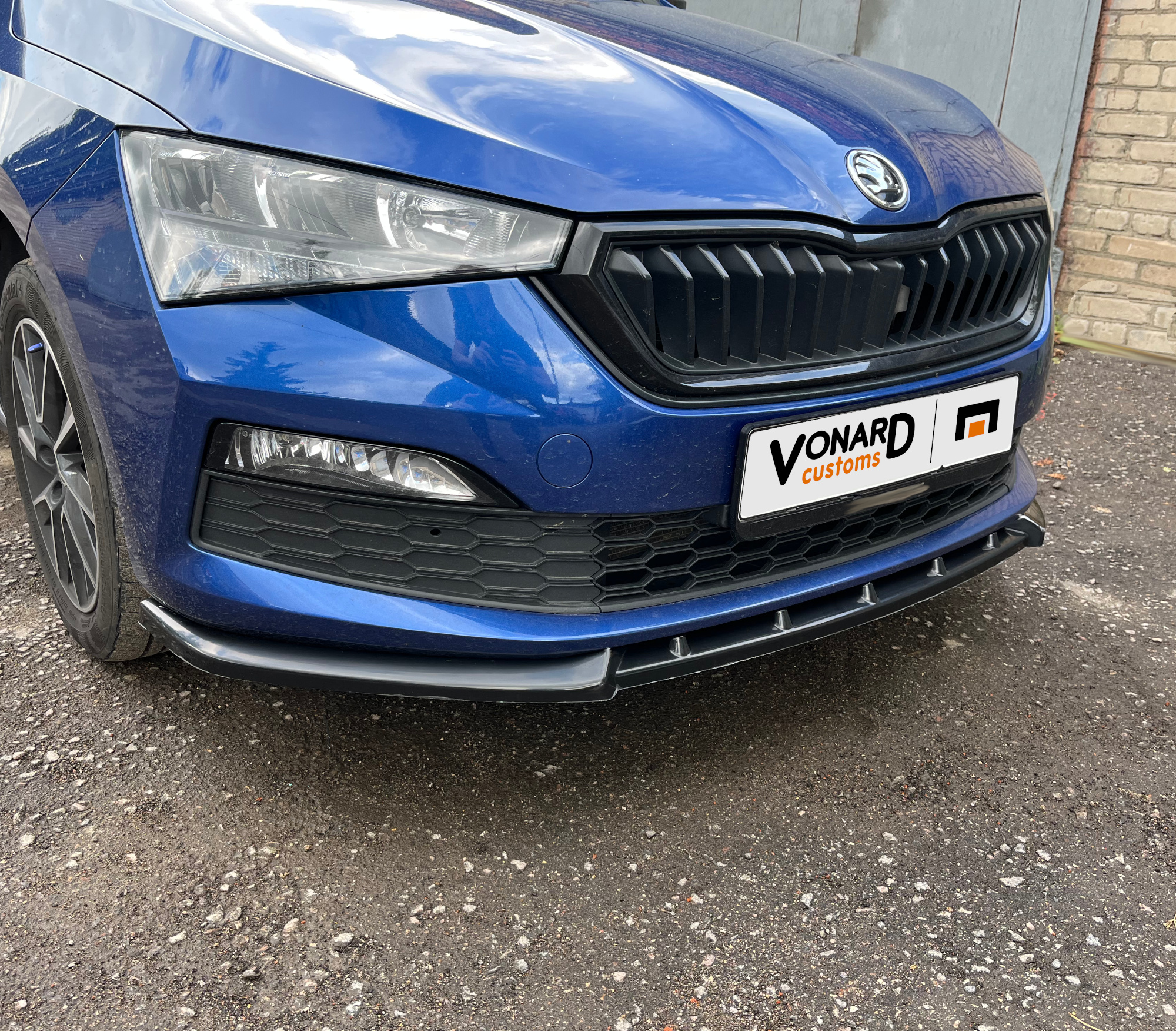 картинка Сплиттер переднего бампера Skoda Rapid 2 V2 - под покраску vonard customs 