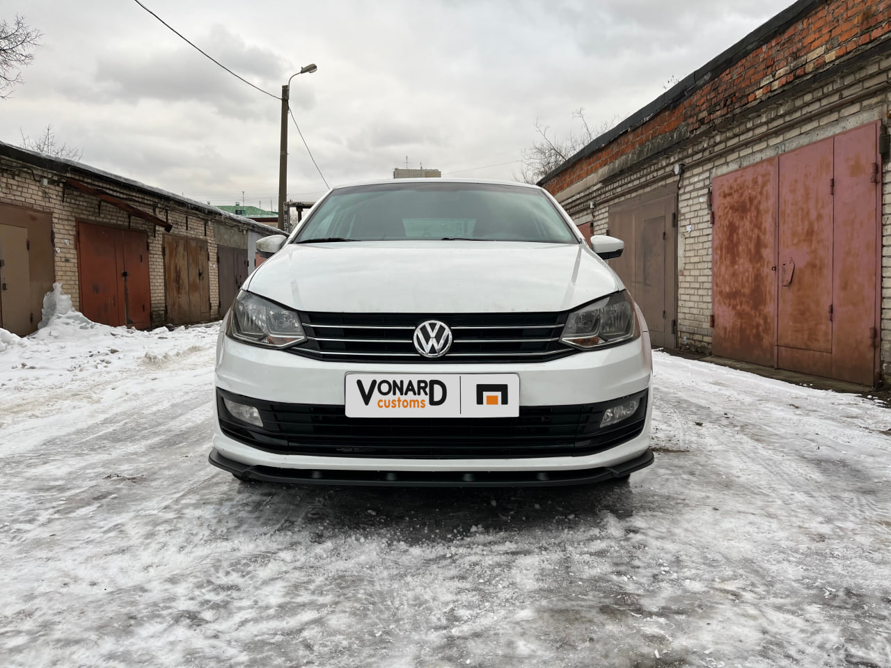 картинка Сплиттер переднего бампера VW Polo 5 рест. седан - текстура vonard customs 