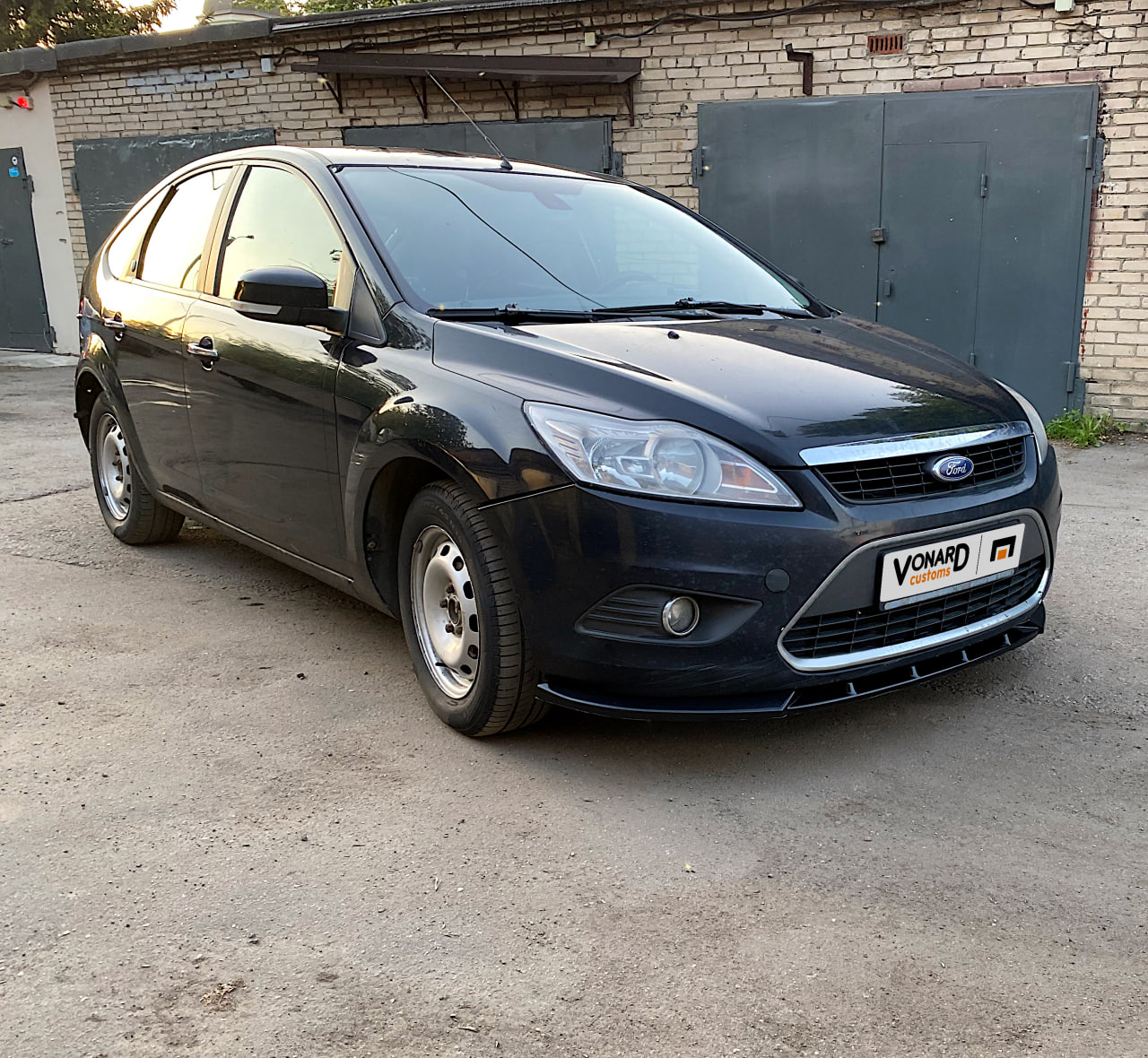 картинка Сплиттер переднего бампера Ford Focus 2 рест. vonard customs 