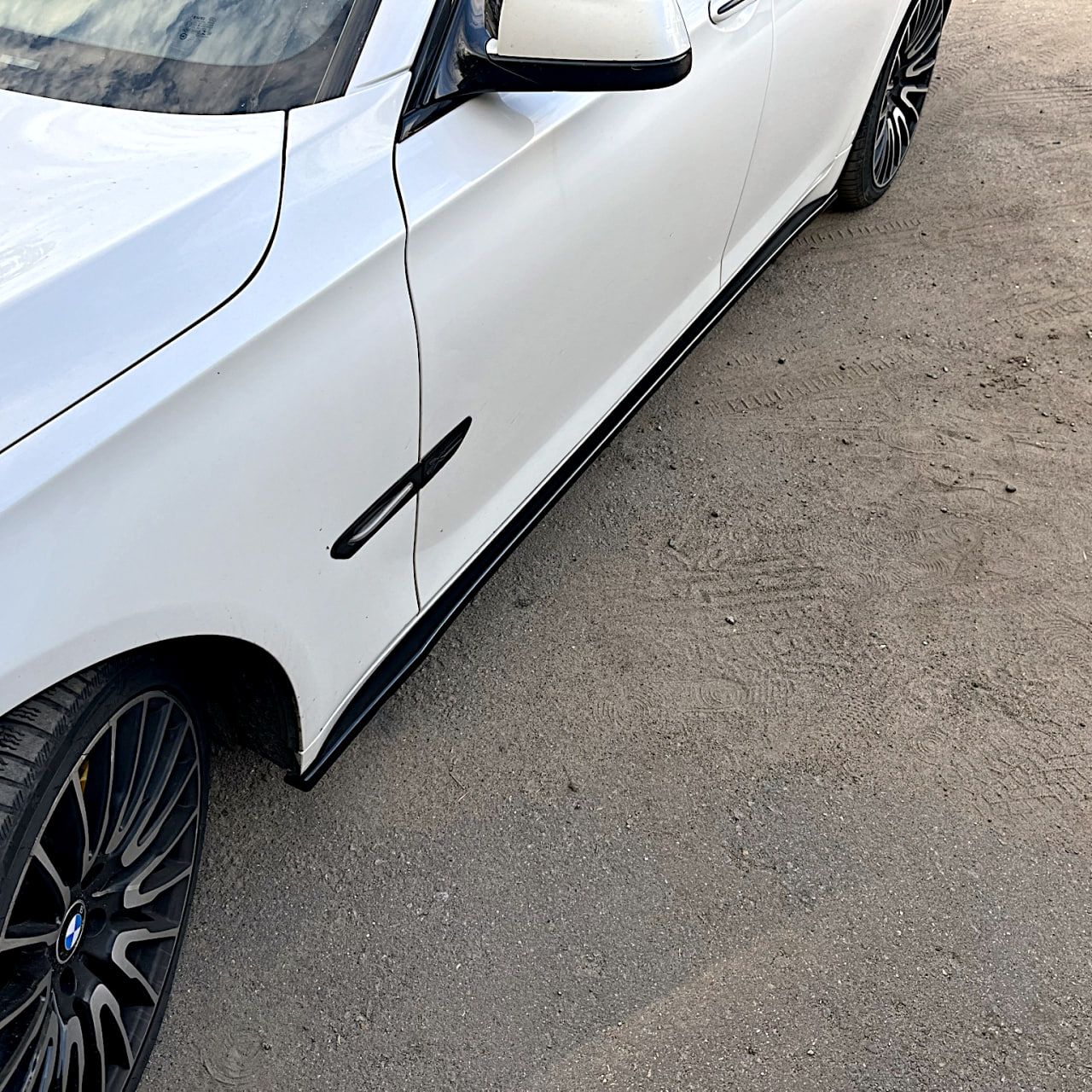 картинка Лезвия под пороги BMW 7 F01 vonard customs 