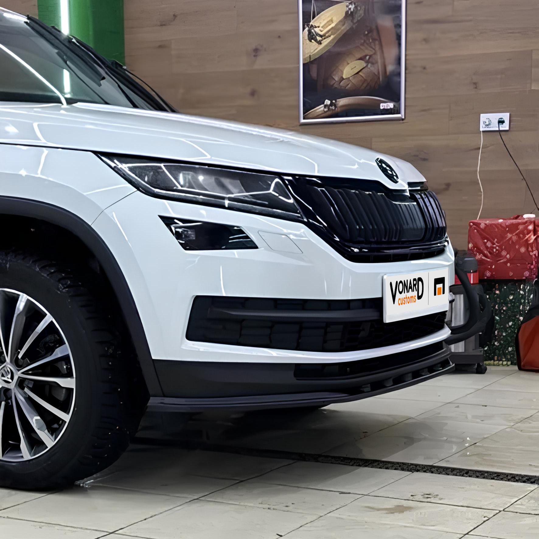 картинка Сплиттер (с ребрами) переднего бампера Skoda Kodiaq 1 стандарт (ver. 1) - под покраску vonard customs 