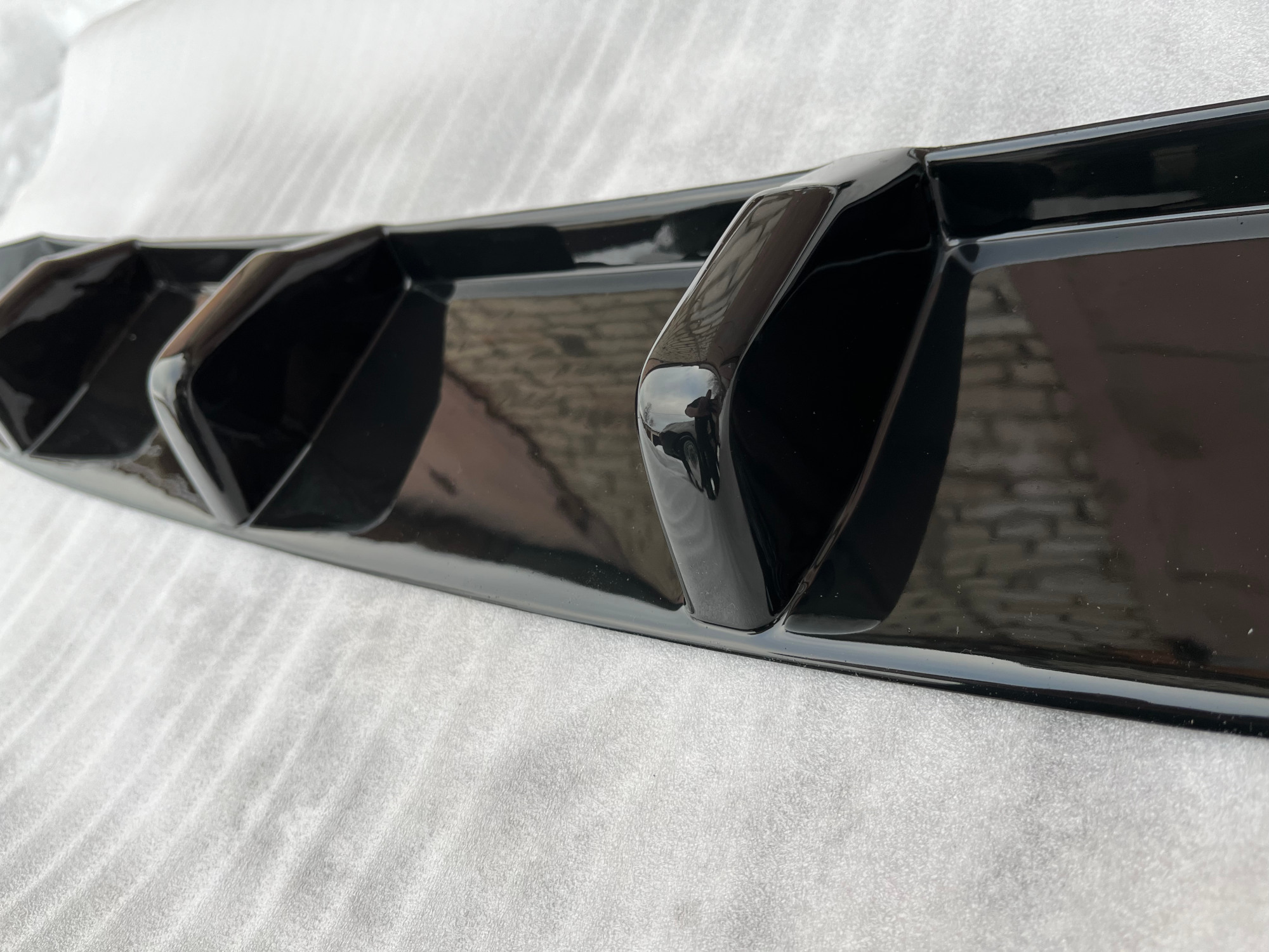 картинка Диффузор вставка заднего бампера Skoda Kodiaq 1 v2 vonard customs 