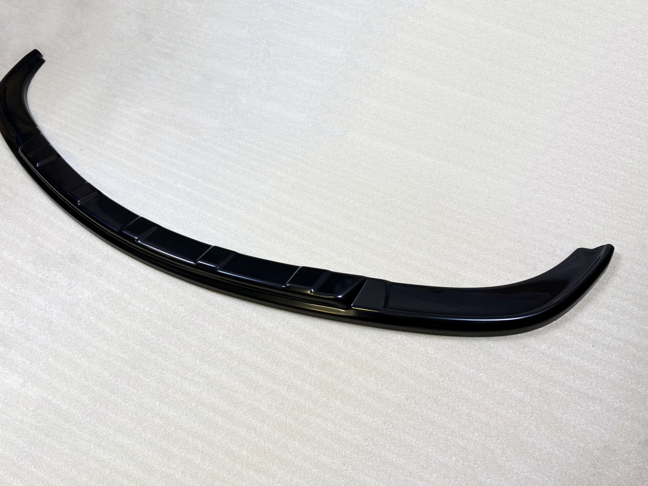 картинка Сплиттер переднего бампера BMW 7 F01 F02 (дорест) v2 - под покраску vonard customs 