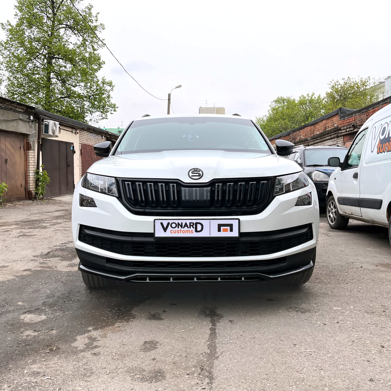 картинка Сплиттер (двойной) переднего бампера Skoda Kodiaq 1 стандарт (ver. 3) vonard customs 
