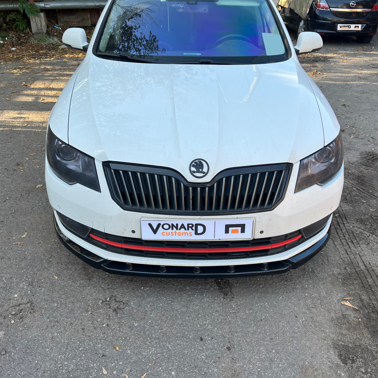 картинка Сплиттер переднего бампера Skoda Superb 2 рест. vonard customs 