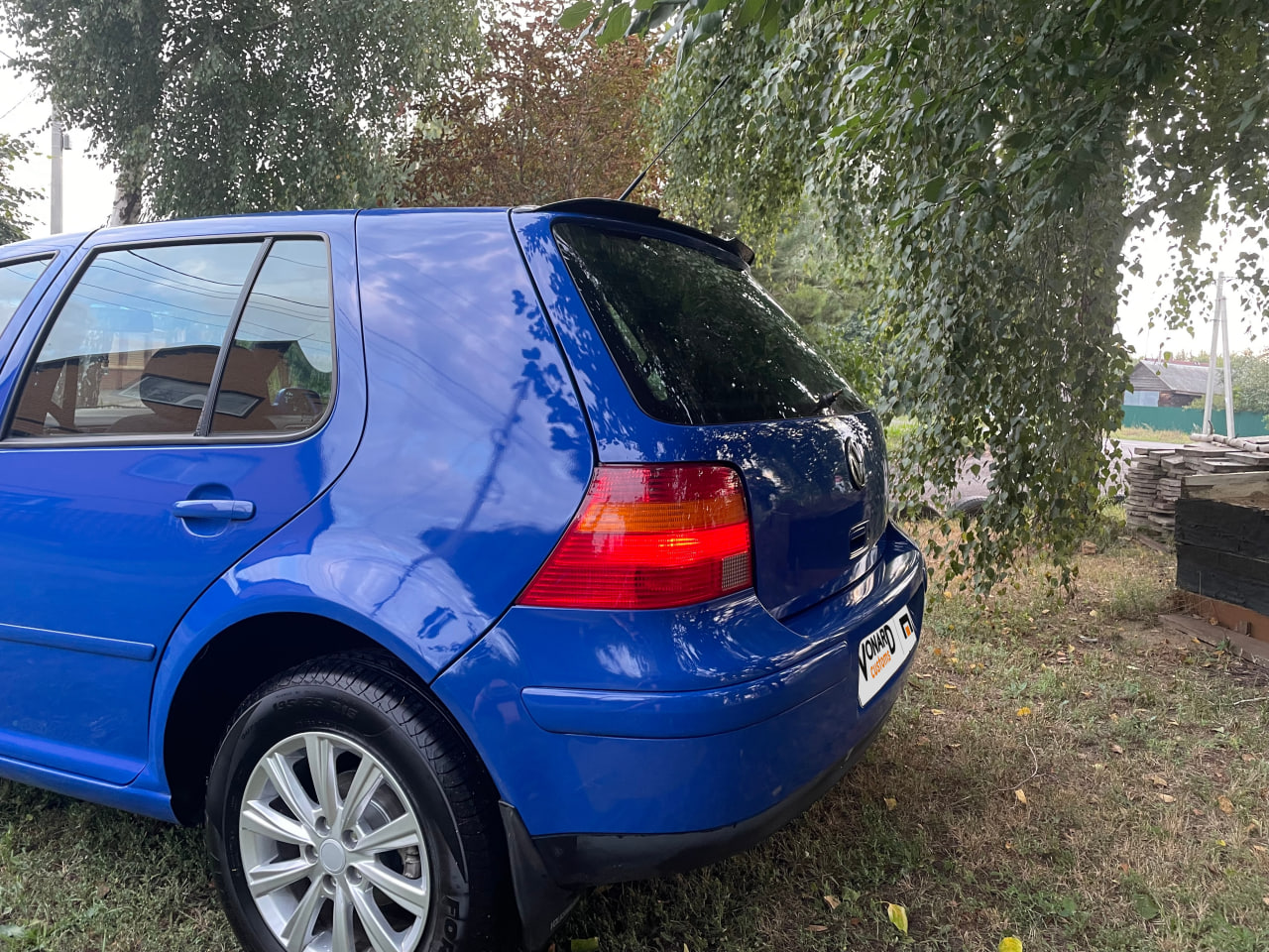 картинка Спойлер лезвие крышки багажника VW Golf 4 vonard customs 