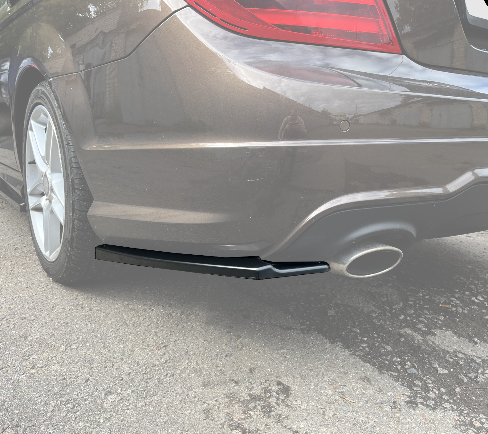 картинка Сплиттеры заднего бампера Mercedes С W204 рест. vonard customs 