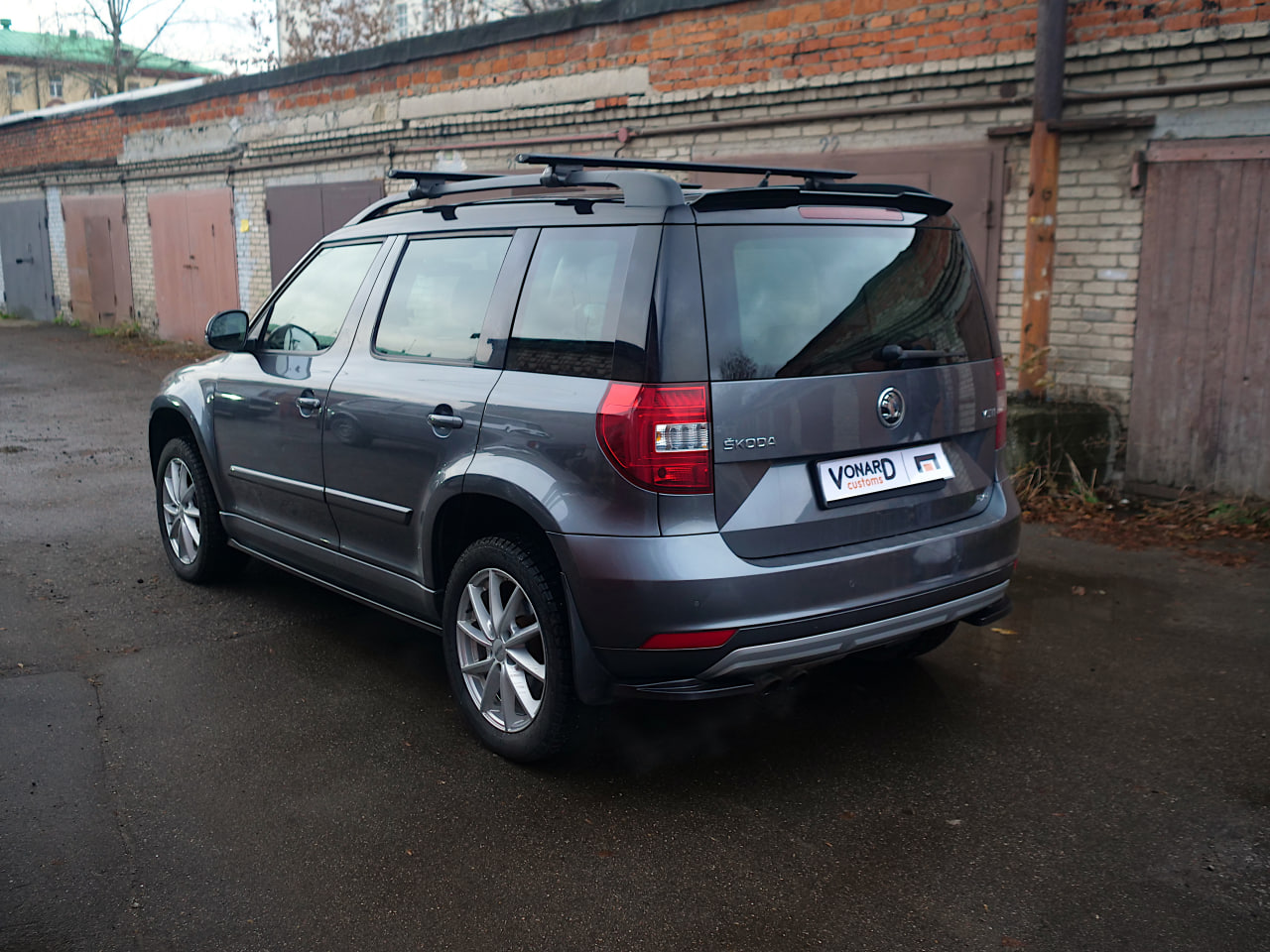 картинка Лезвия под пороги Skoda Yeti 1 vonard customs 