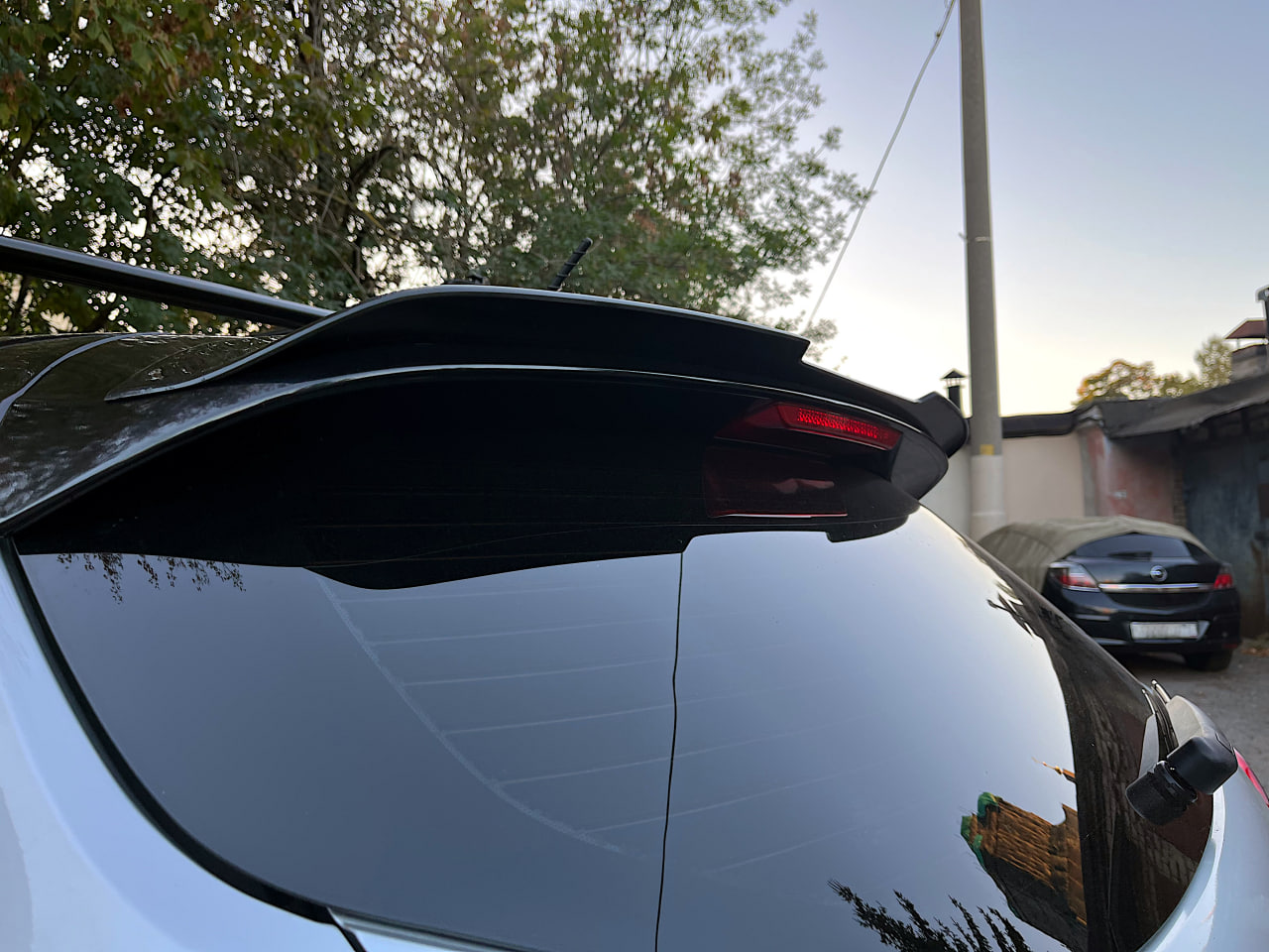 картинка Спойлер лезвие крышки багажника Kia Ceed 2 - под покраску vonard customs 