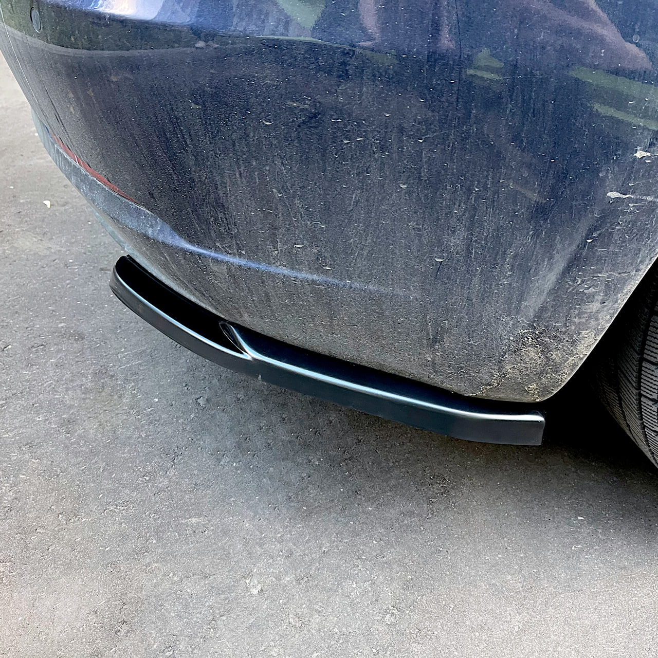 картинка Сплиттеры заднего бампера Tesla Model 3 - под покраску vonard customs 