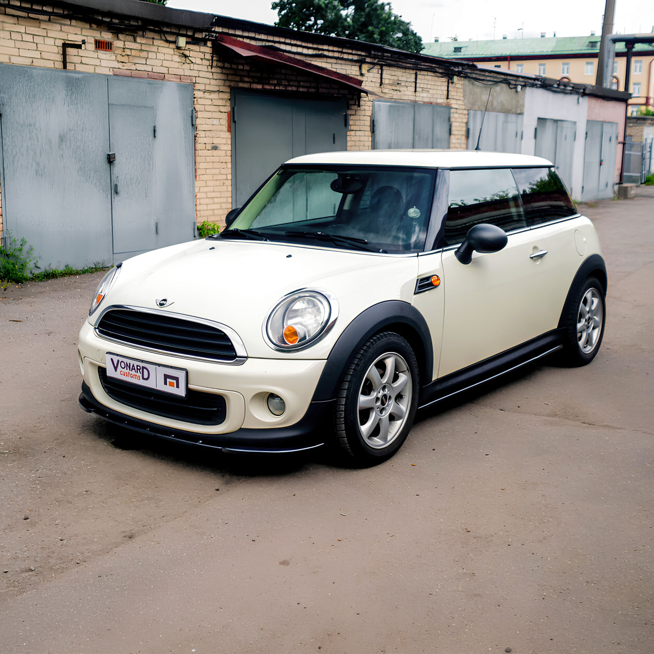 картинка Сплиттер переднего бампера MINI One Hatch R56 vonard customs 