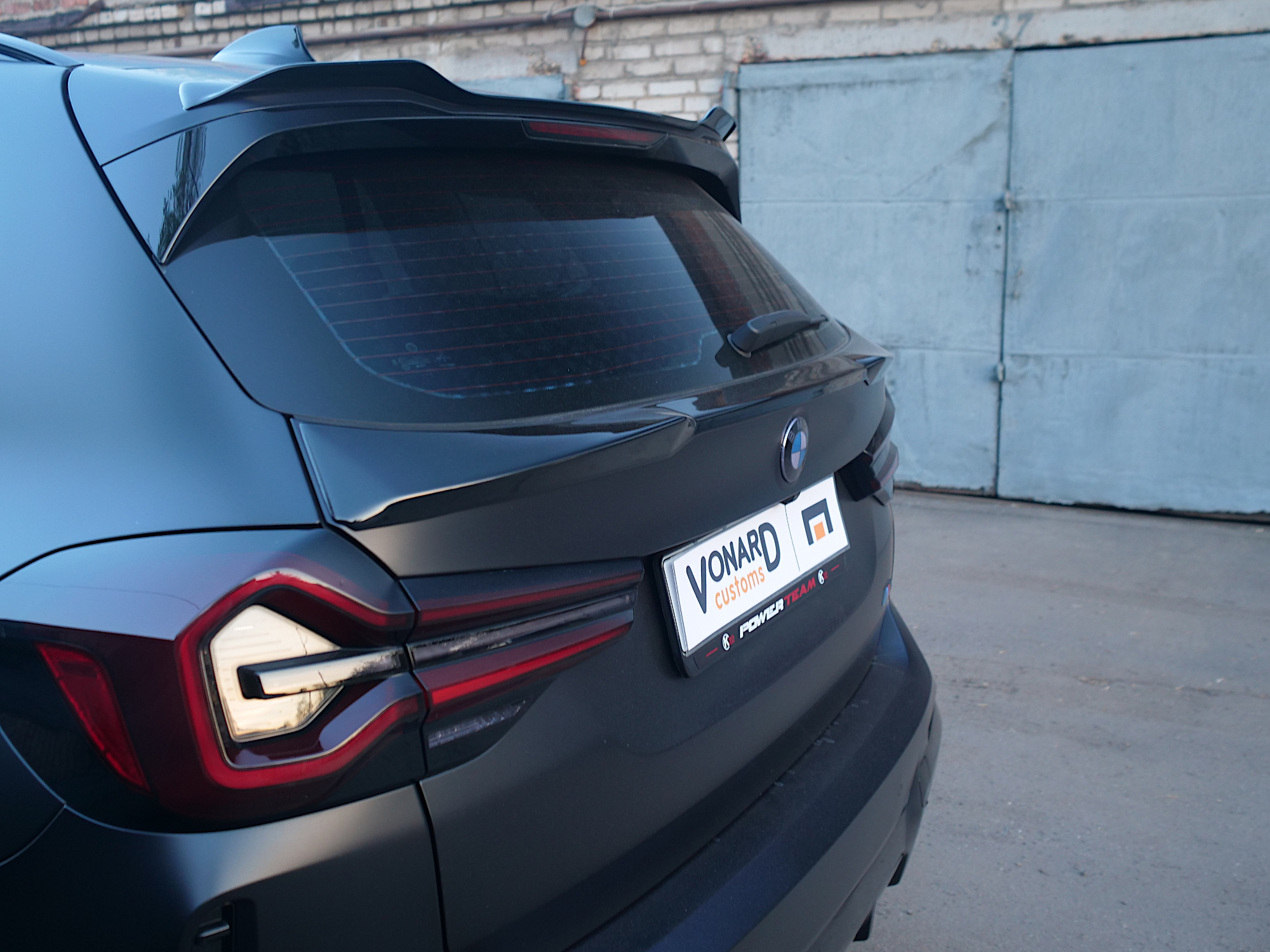 картинка Спойлер крышки багажника (нижний) BMW X3 G01 vonard customs 