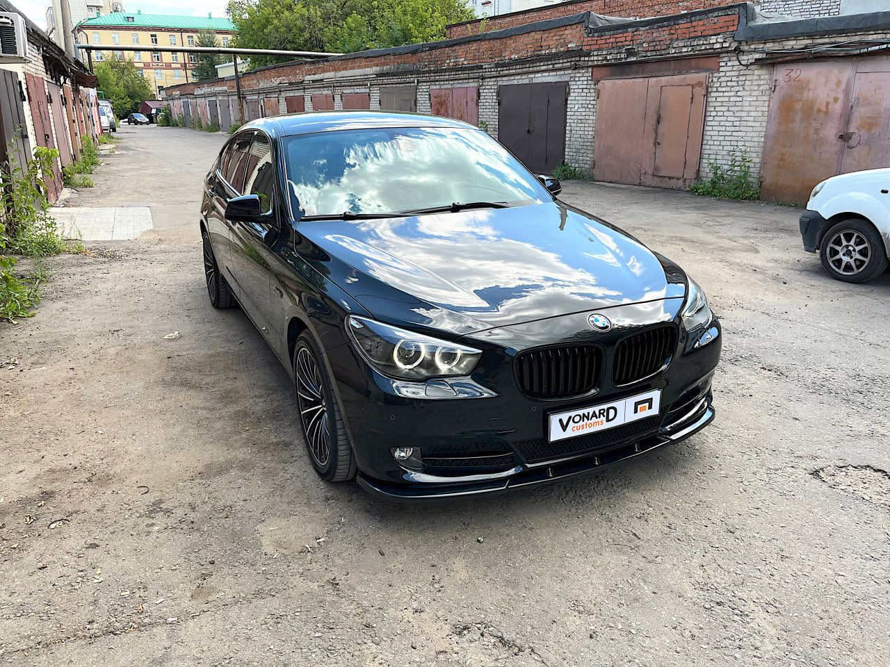 картинка Сплиттер переднего бампера BMW 5 F07 GT vonard customs 